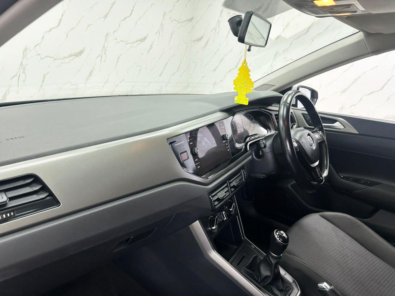 Volkswagen Polo view 14