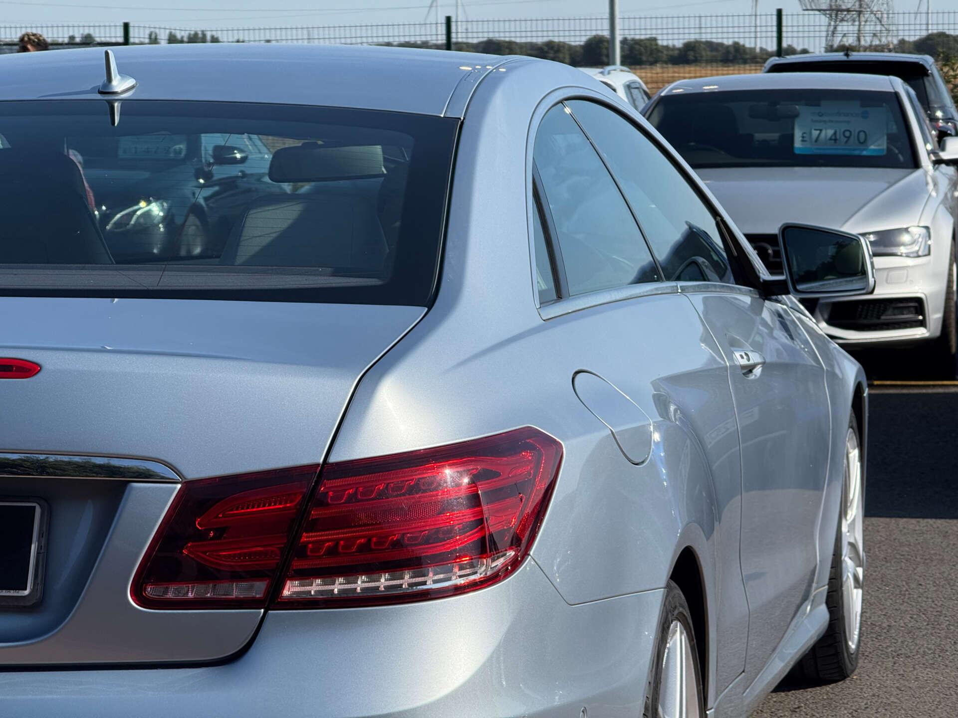 Mercedes-Benz E-Class view 23