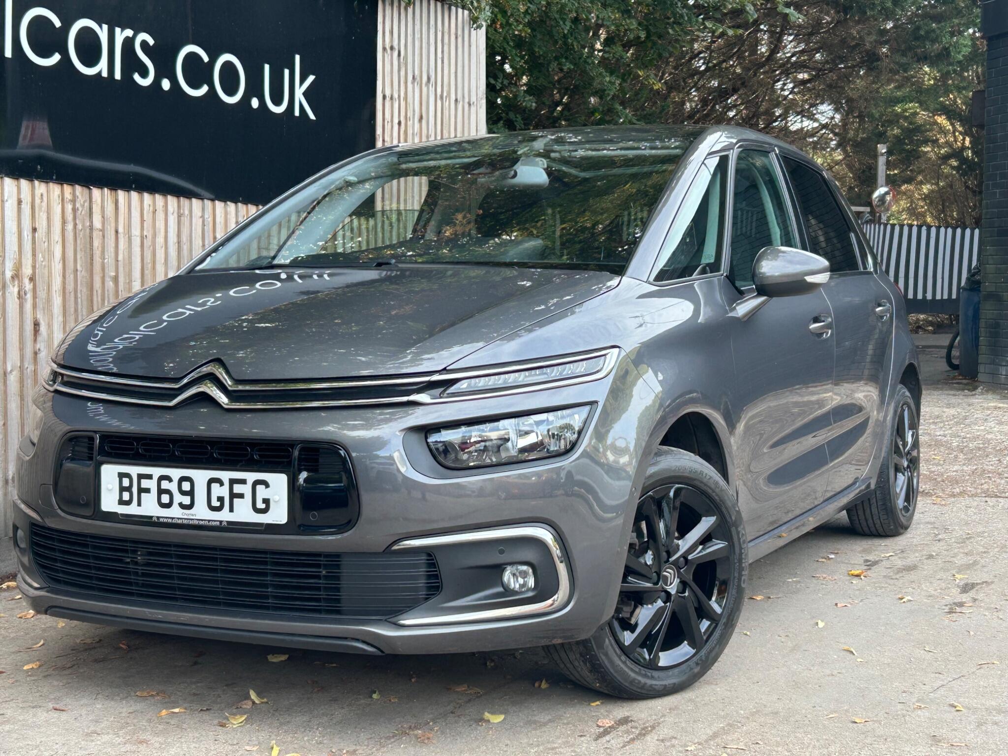 Citroen C4 Spacetourer view 2