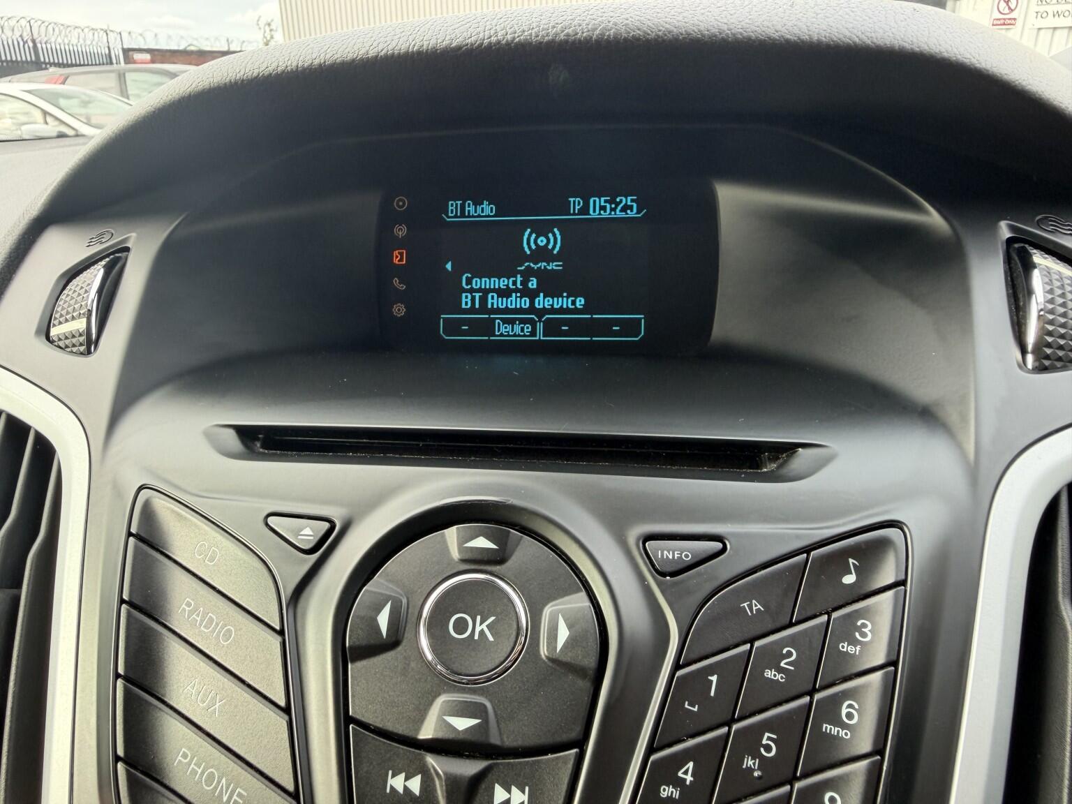 Ford Focus view 38