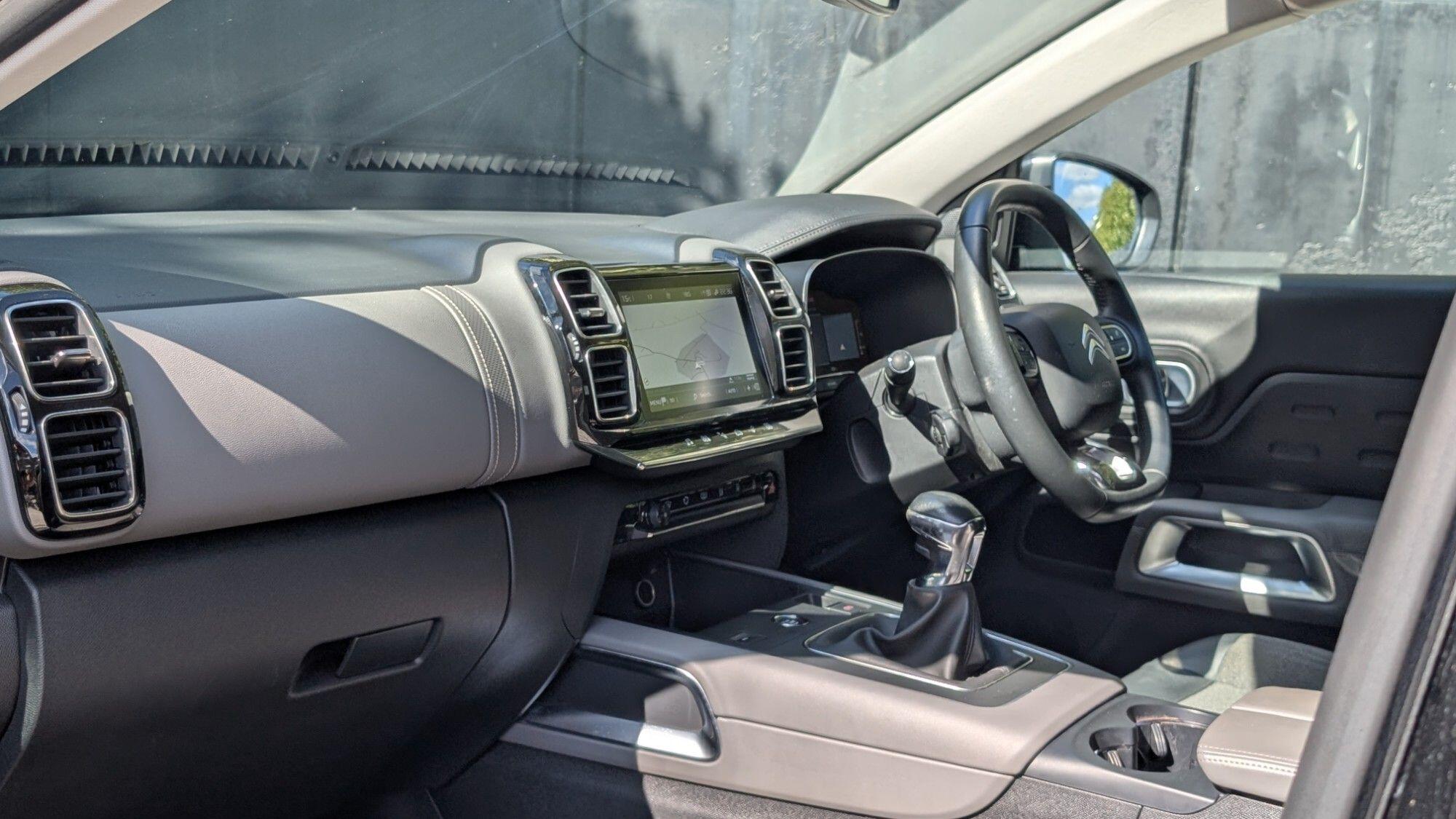 Citroen C5 Aircross view 11