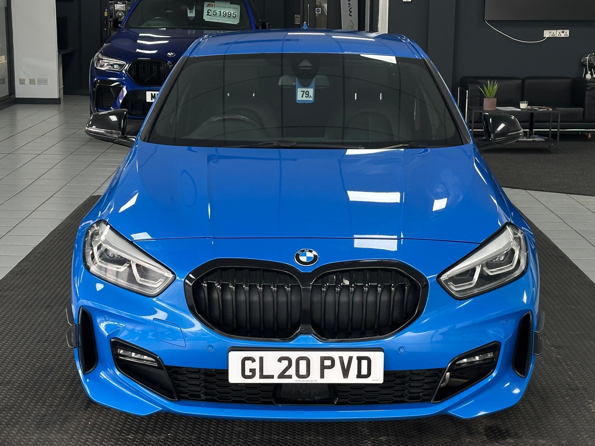 BMW 1 Series view 5
