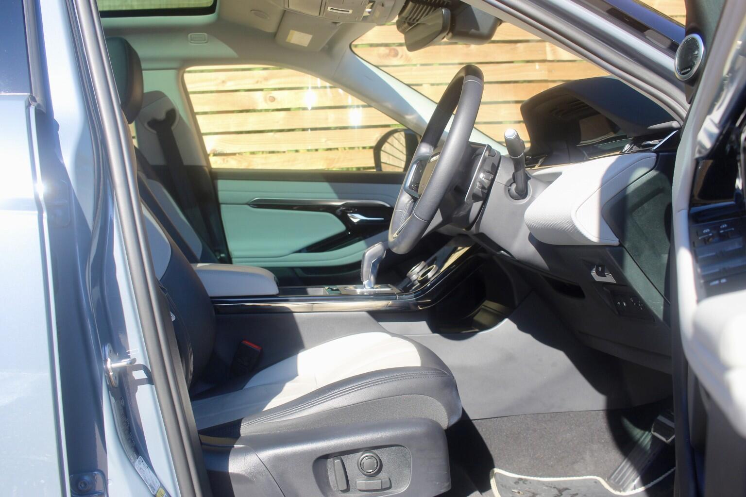 Land Rover Range Rover Evoque view 8