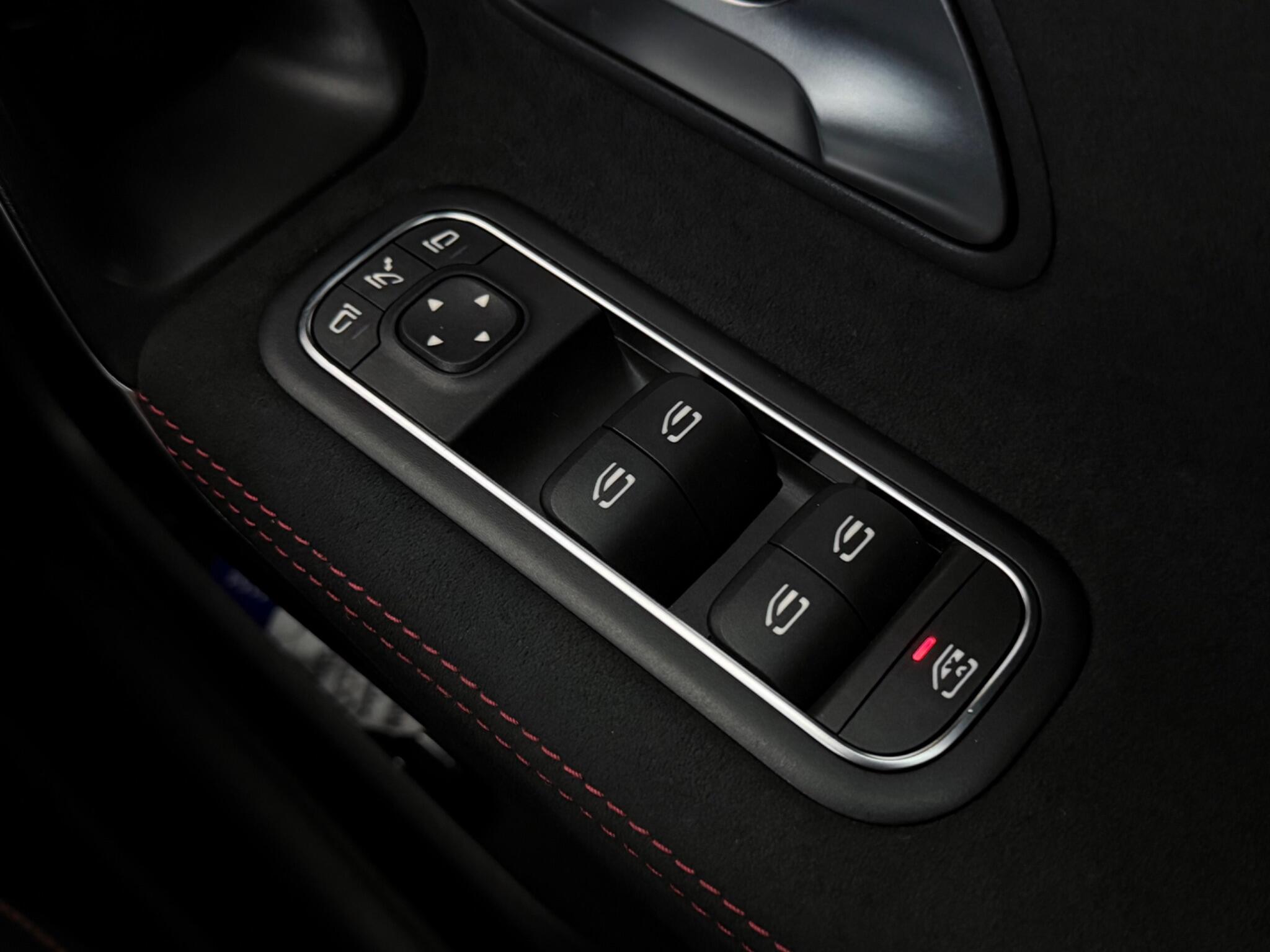 Mercedes-Benz A-Class view 18
