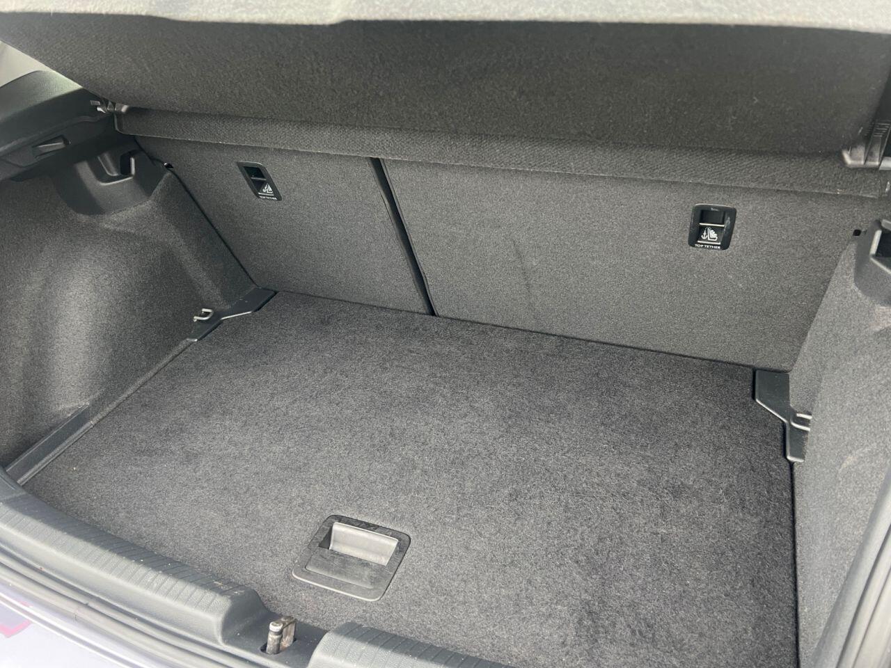 Volkswagen Polo view 24