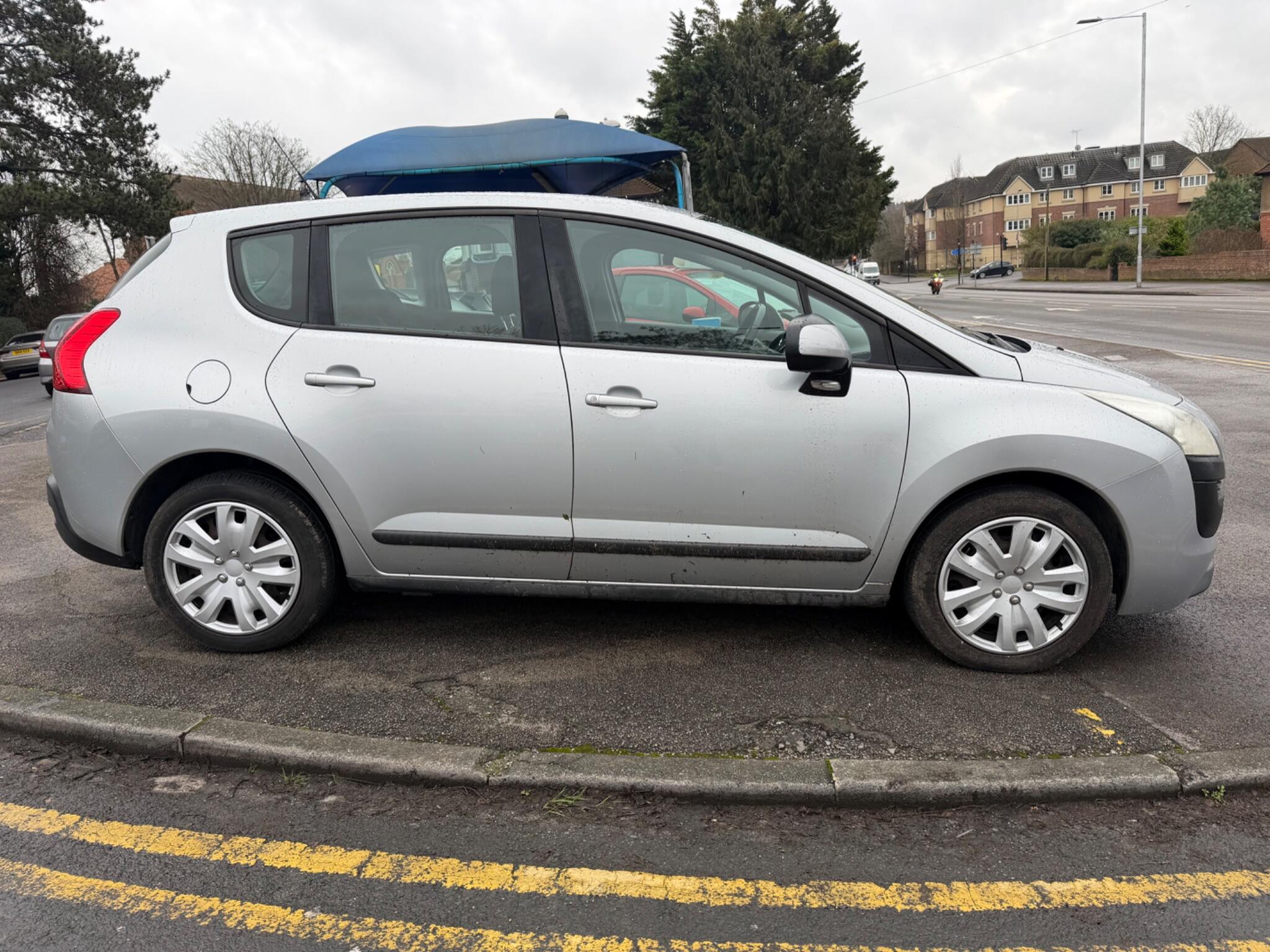 2010 Peugeot 3008 image 12