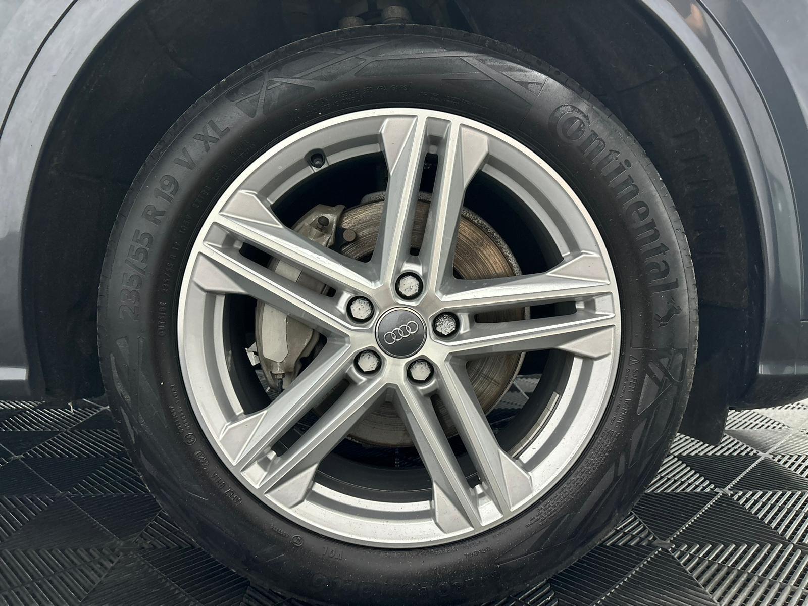 Audi Q5 view 38