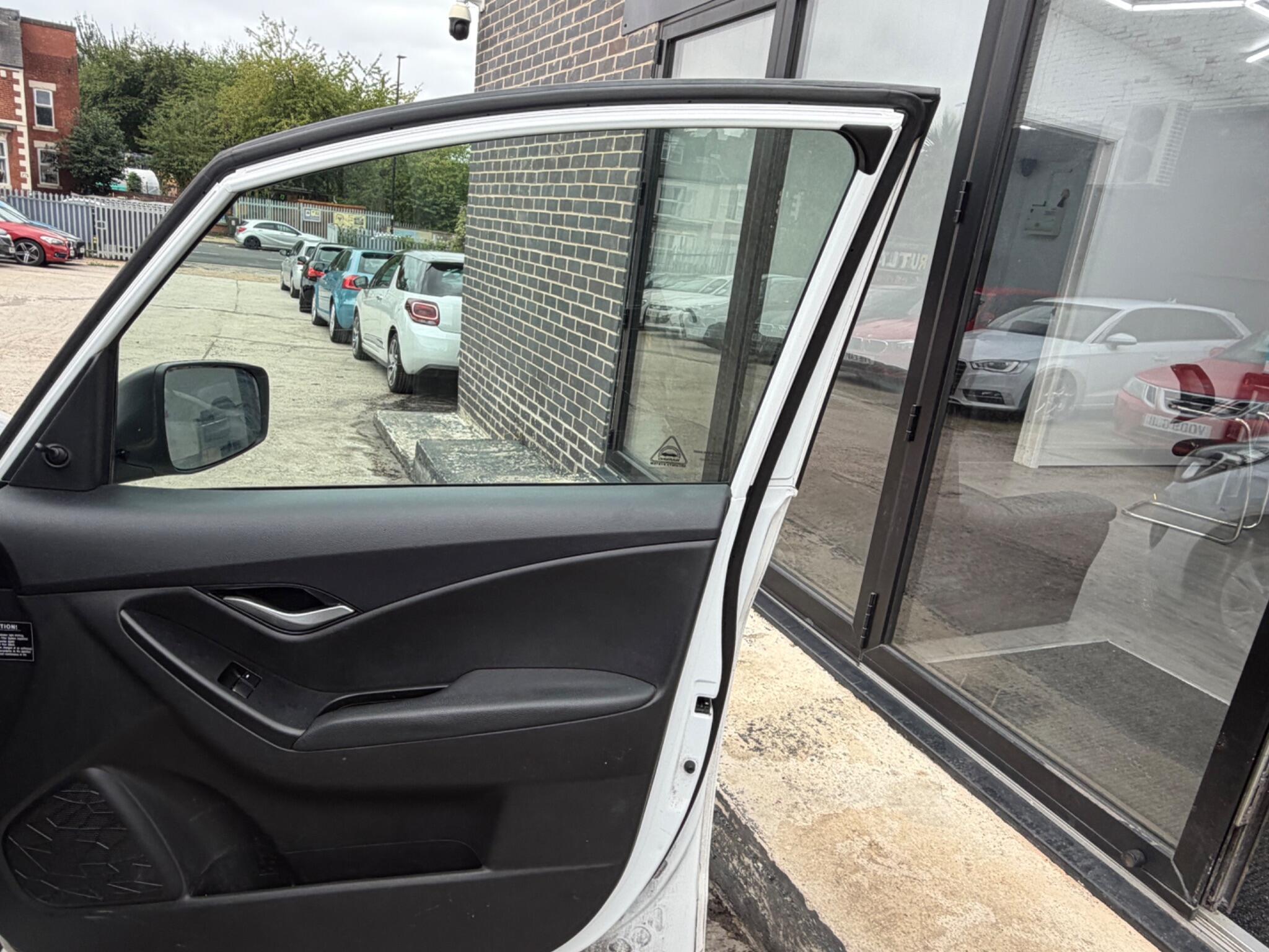 Hyundai Ix20 view 24