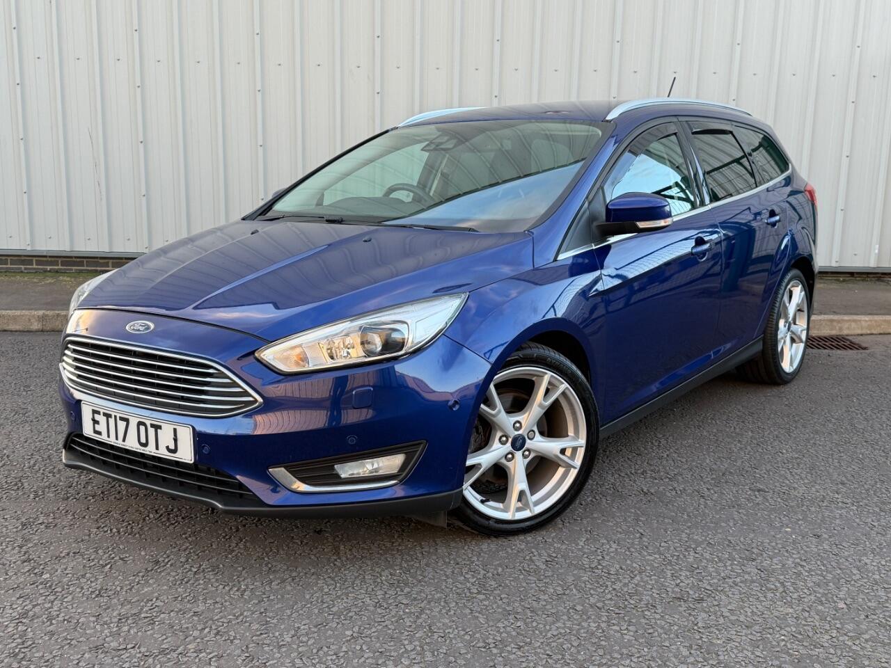 Ford Focus view 4