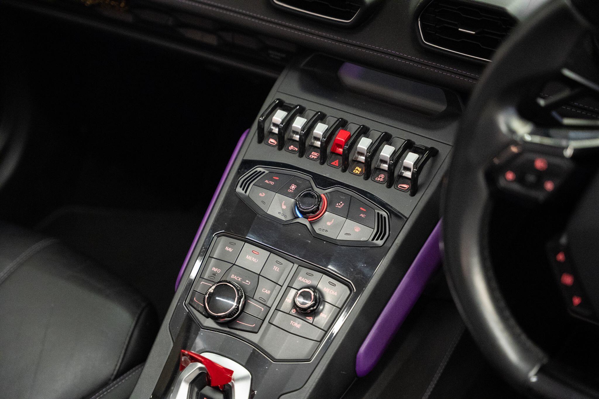 Lamborghini Huracan view 33