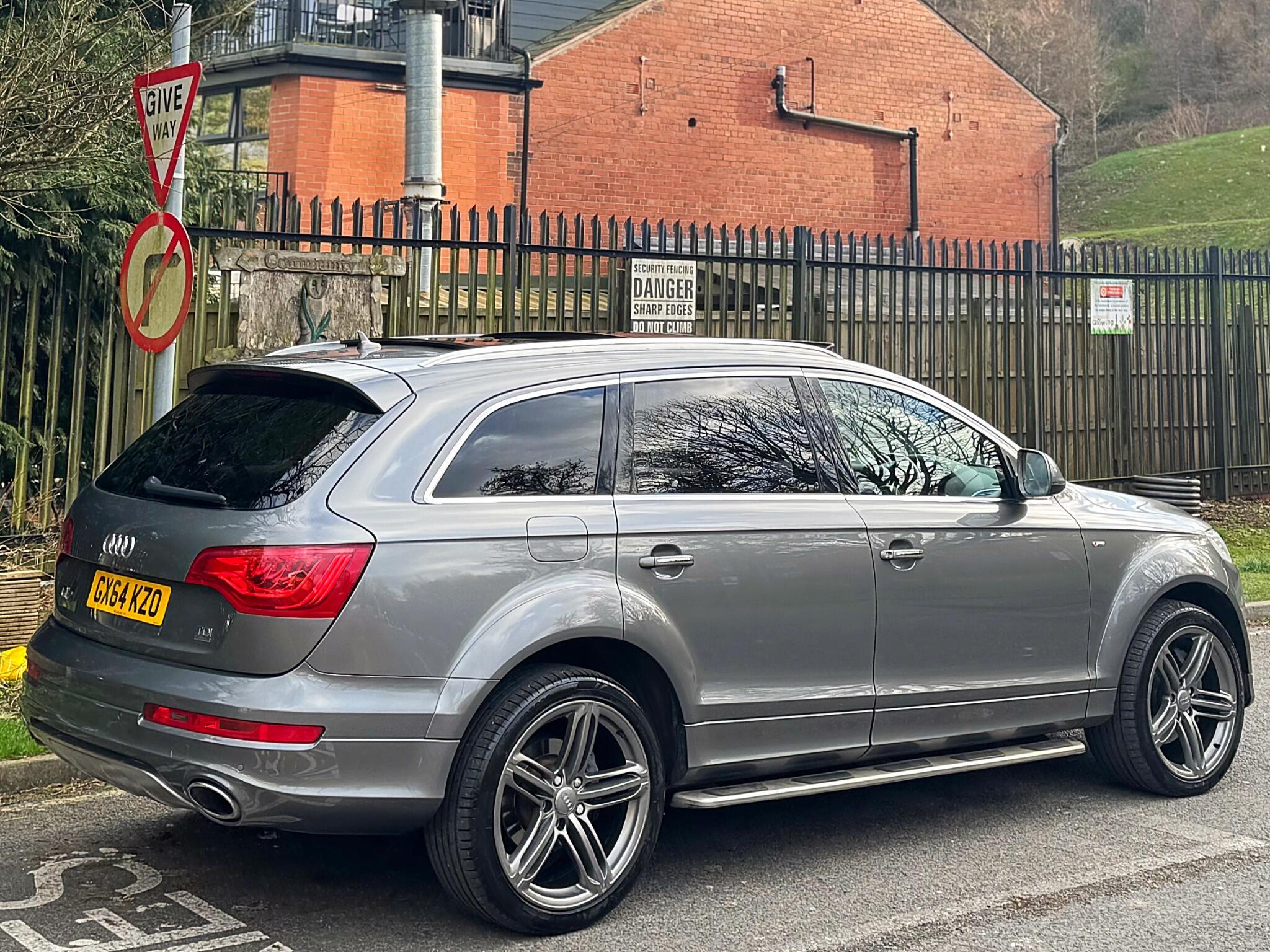 2014 Audi Q7 3.0 TDI V6 S line Sport Edition Tiptronic quattro Euro 5 (s/s) 5dr image 40