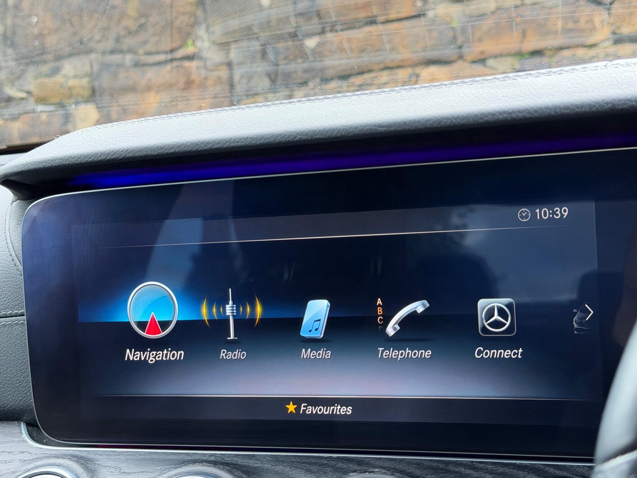 Mercedes-Benz E-Class view 26