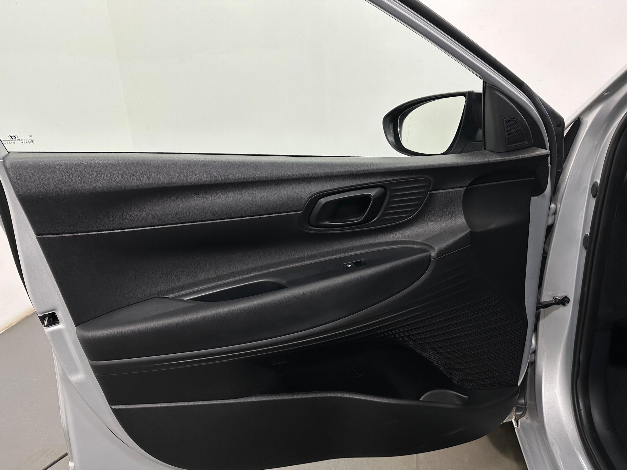 Hyundai i20 view 34