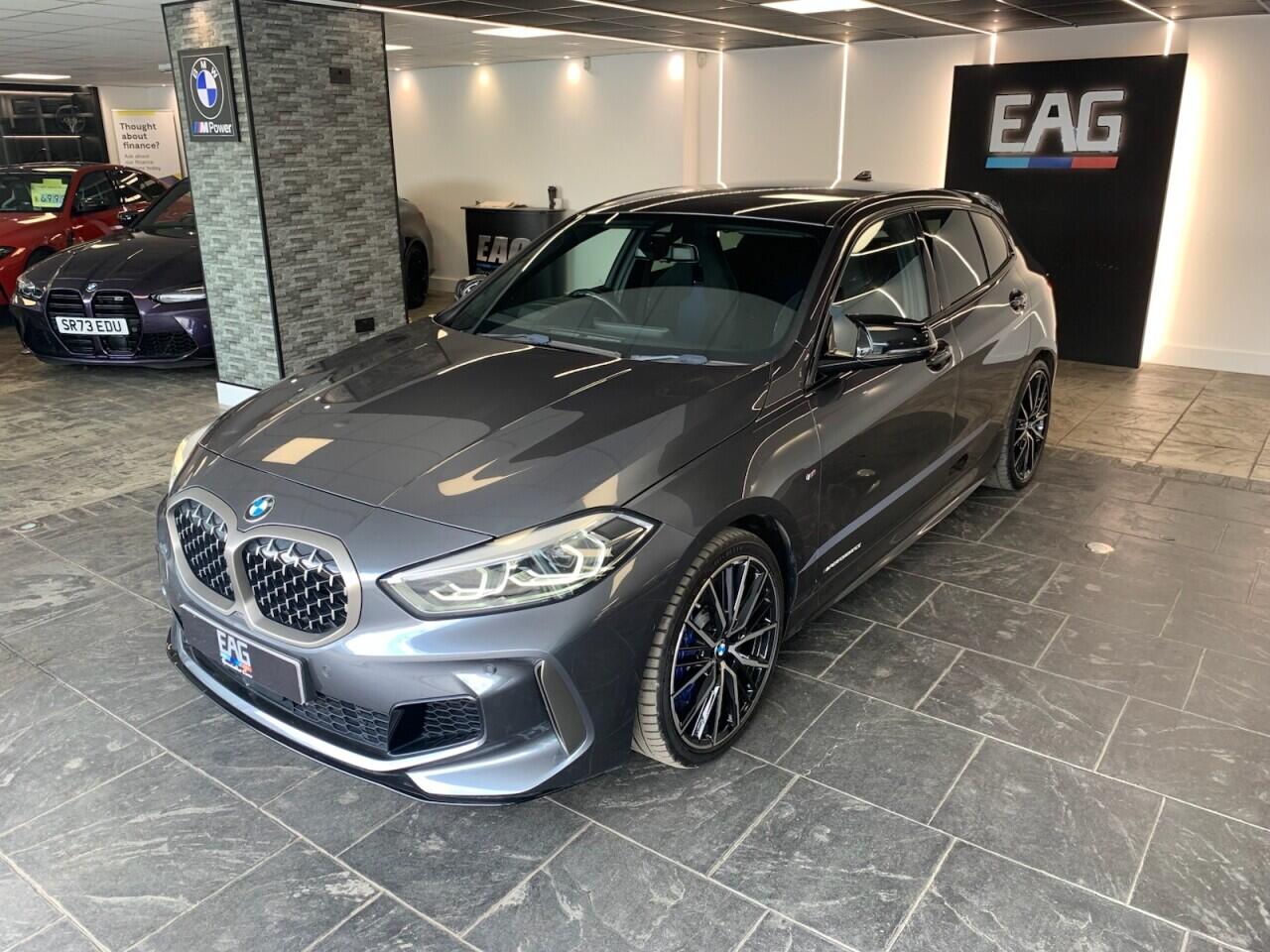 BMW 1 Series view 11