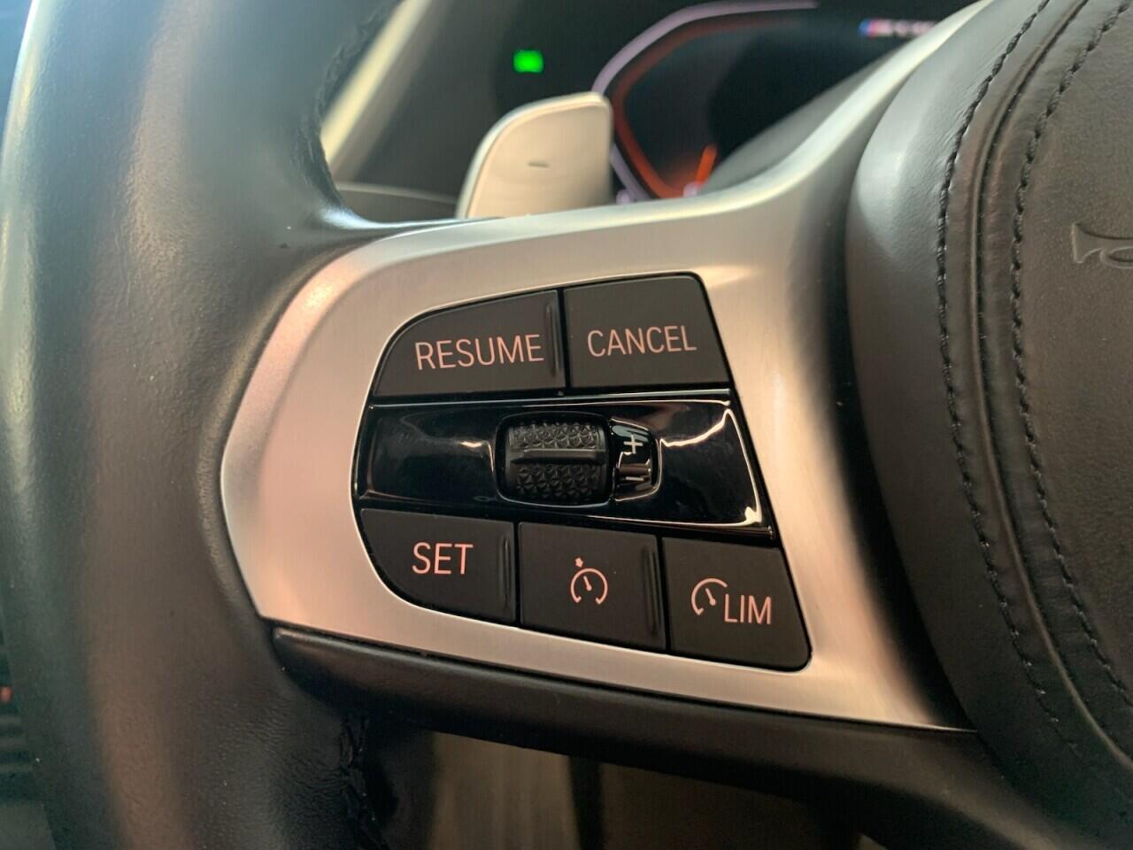 BMW 1 Series view 36