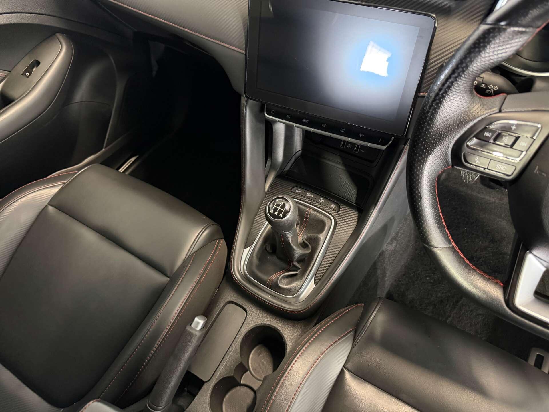 MG ZS view 16
