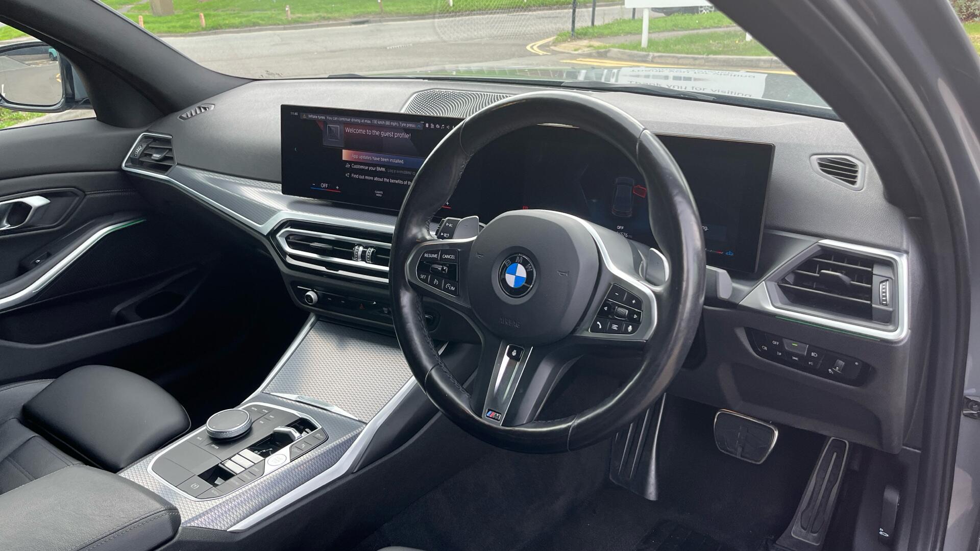 BMW 3 Series view 6