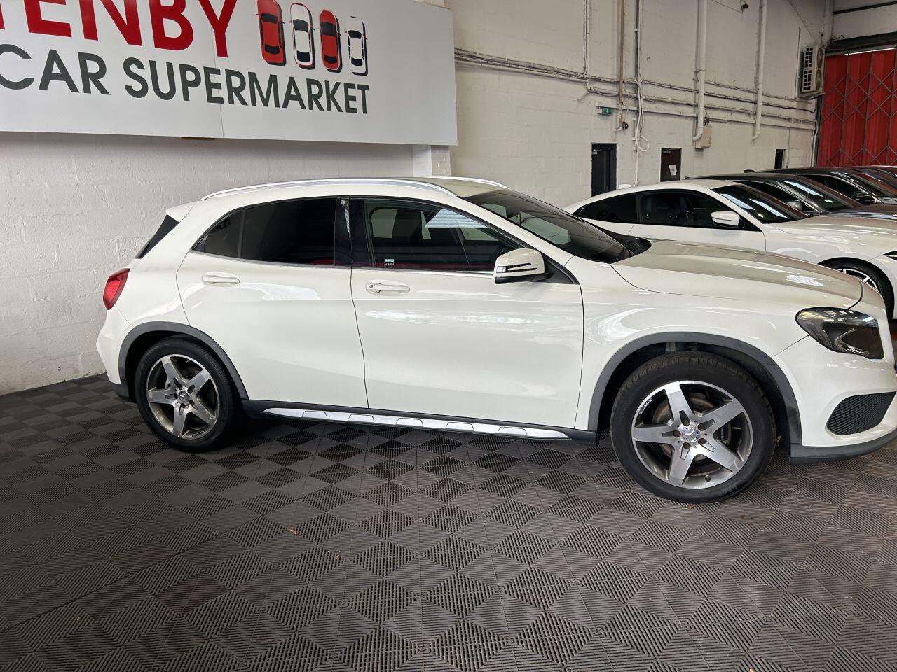 Mercedes-Benz Gla view 10