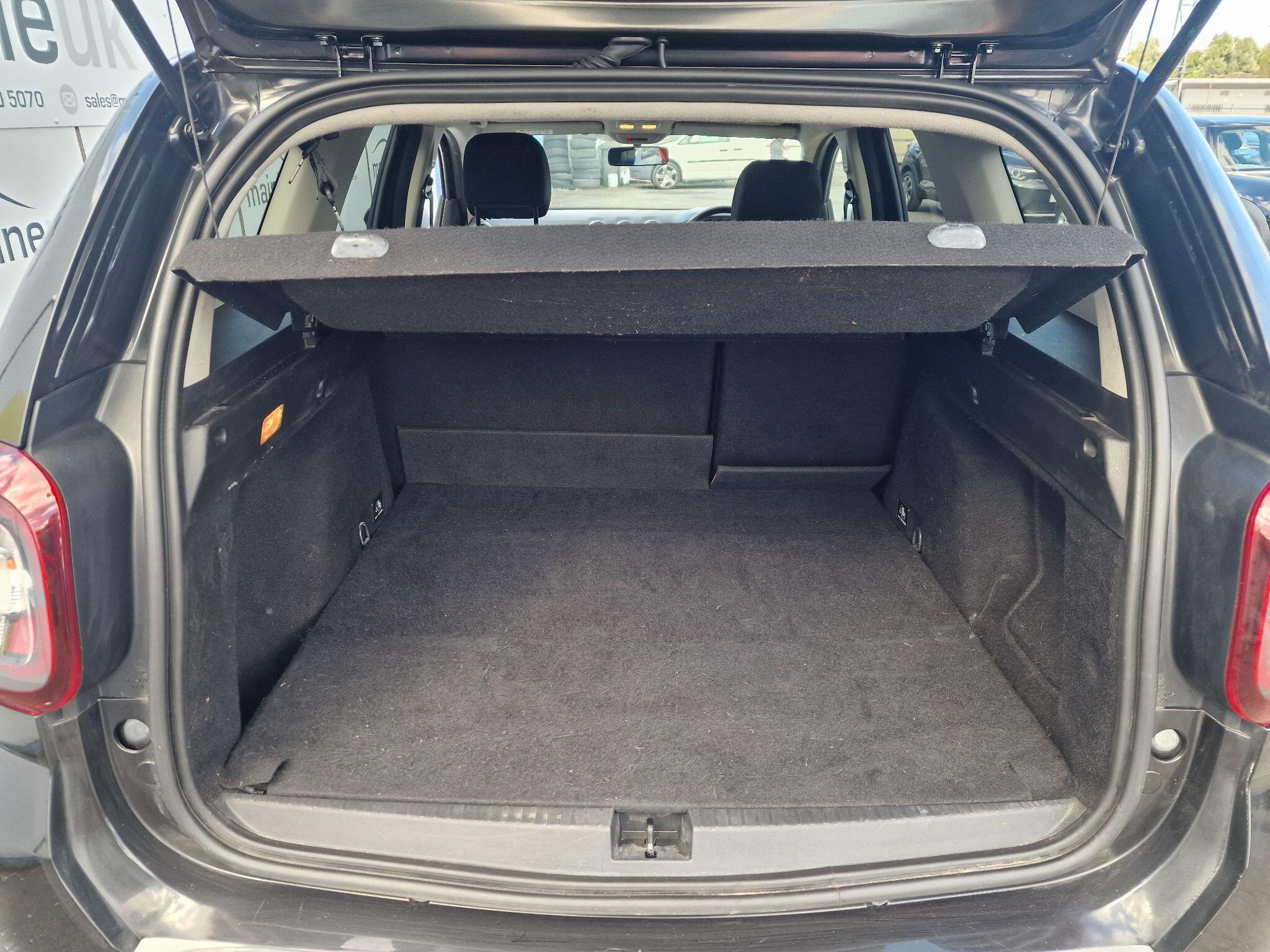 Dacia Duster view 45