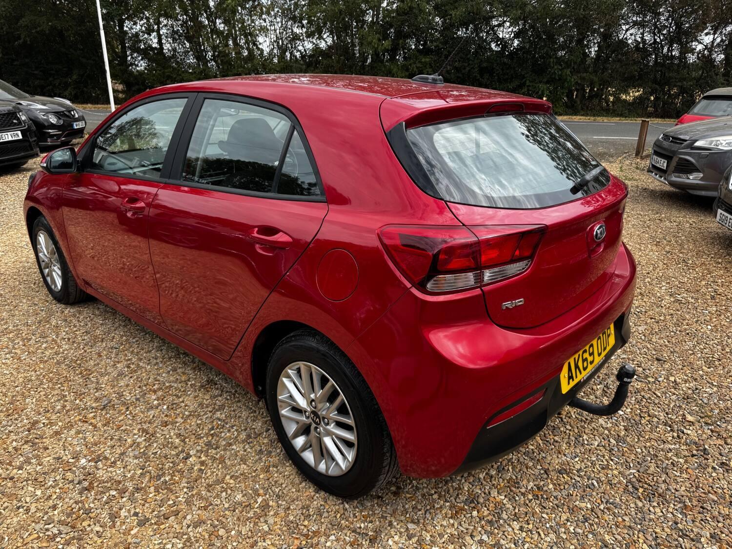 Kia Rio view 6