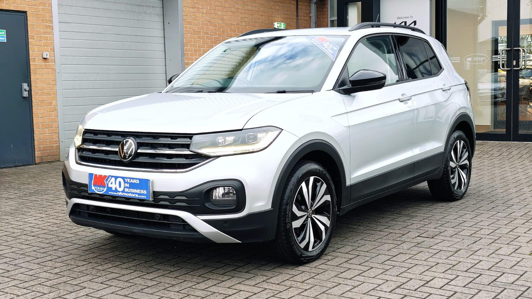 Volkswagen T-Cross view 4