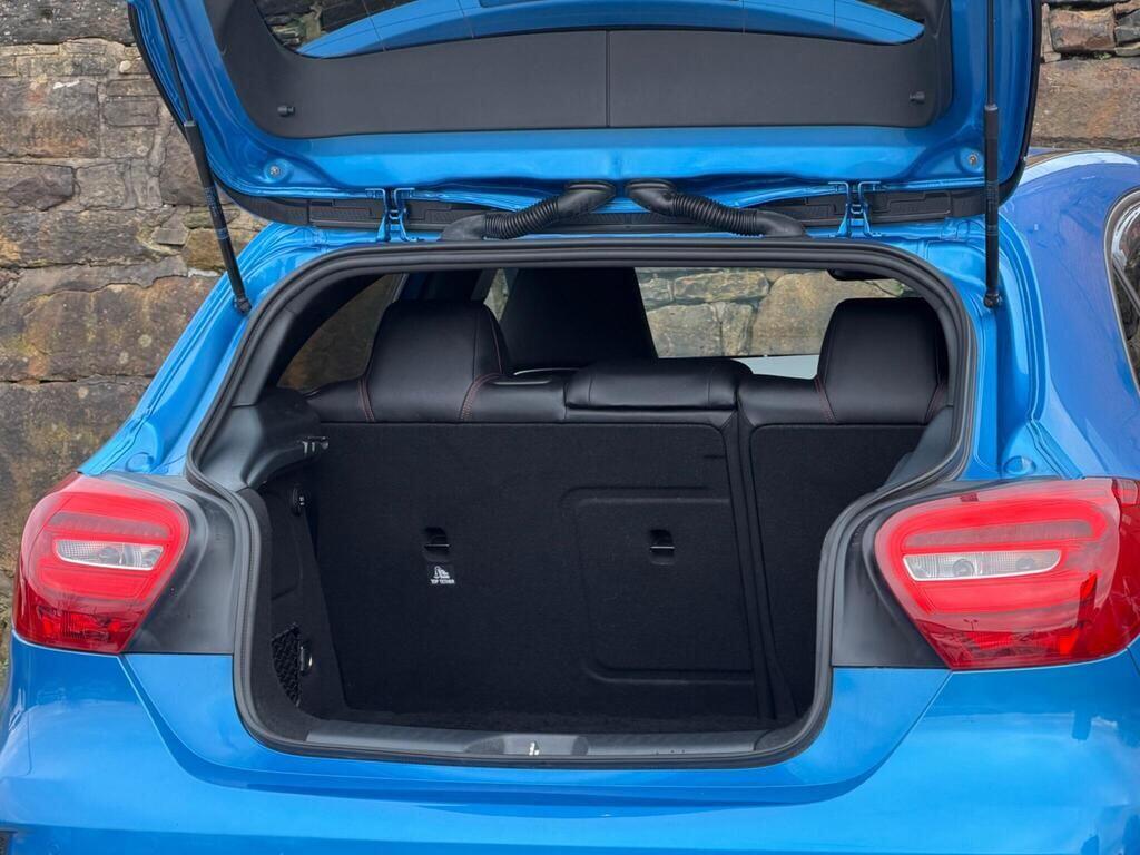 Mercedes-Benz A-Class view 38