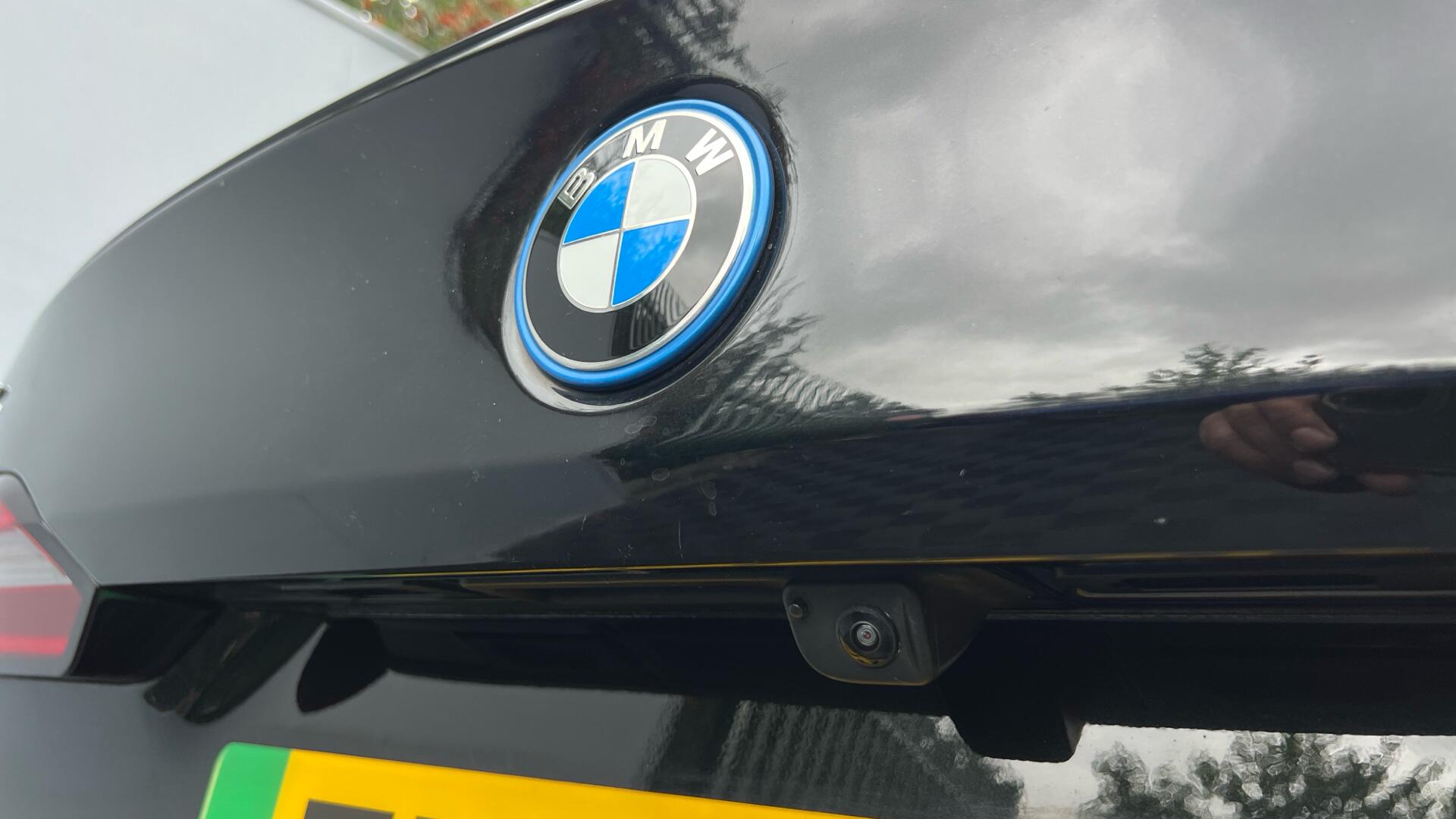 BMW I5 view 31