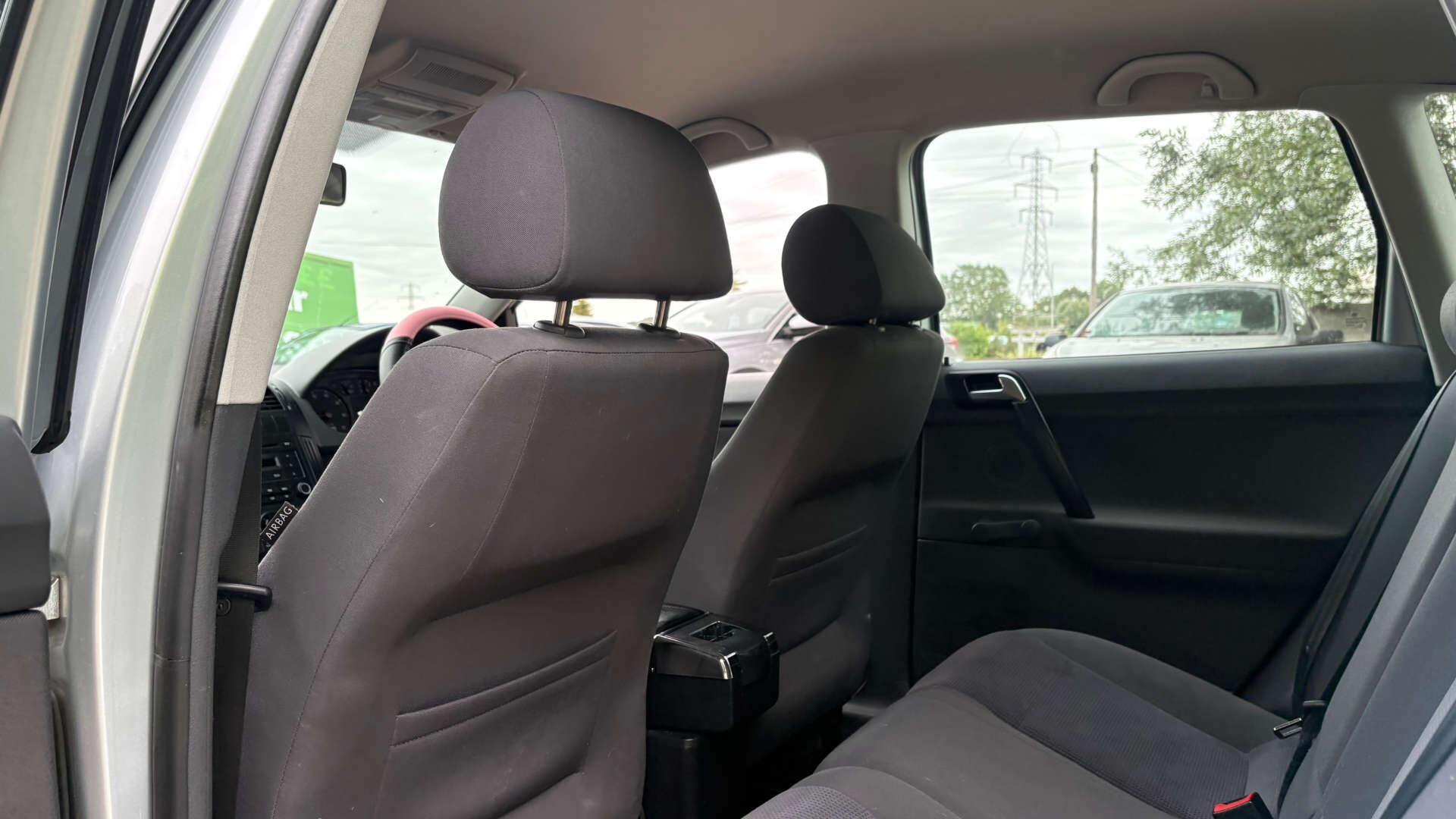 Volkswagen Polo view 11