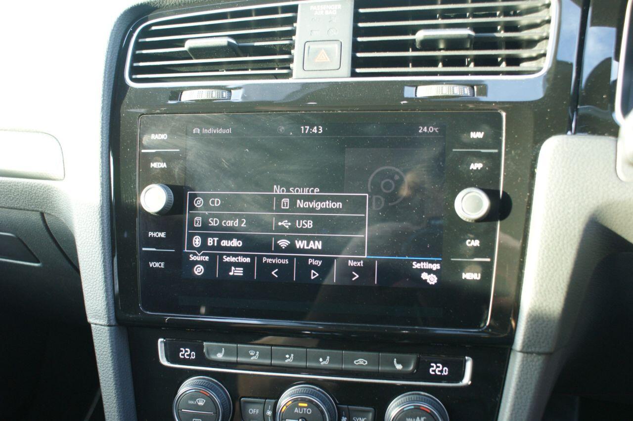 Volkswagen Golf view 56