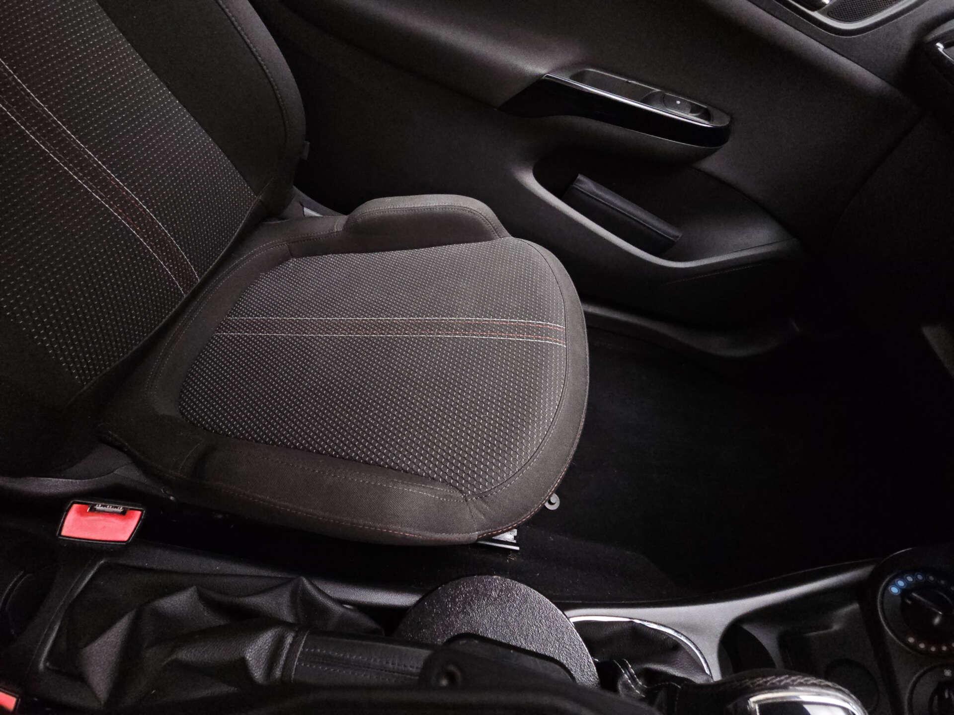 Vauxhall Corsa view 10