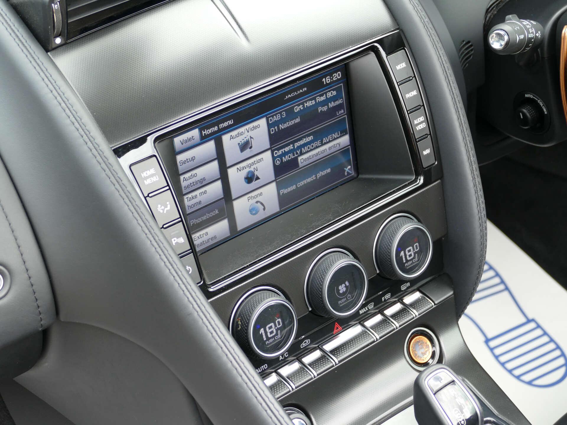 Jaguar F-Type view 41