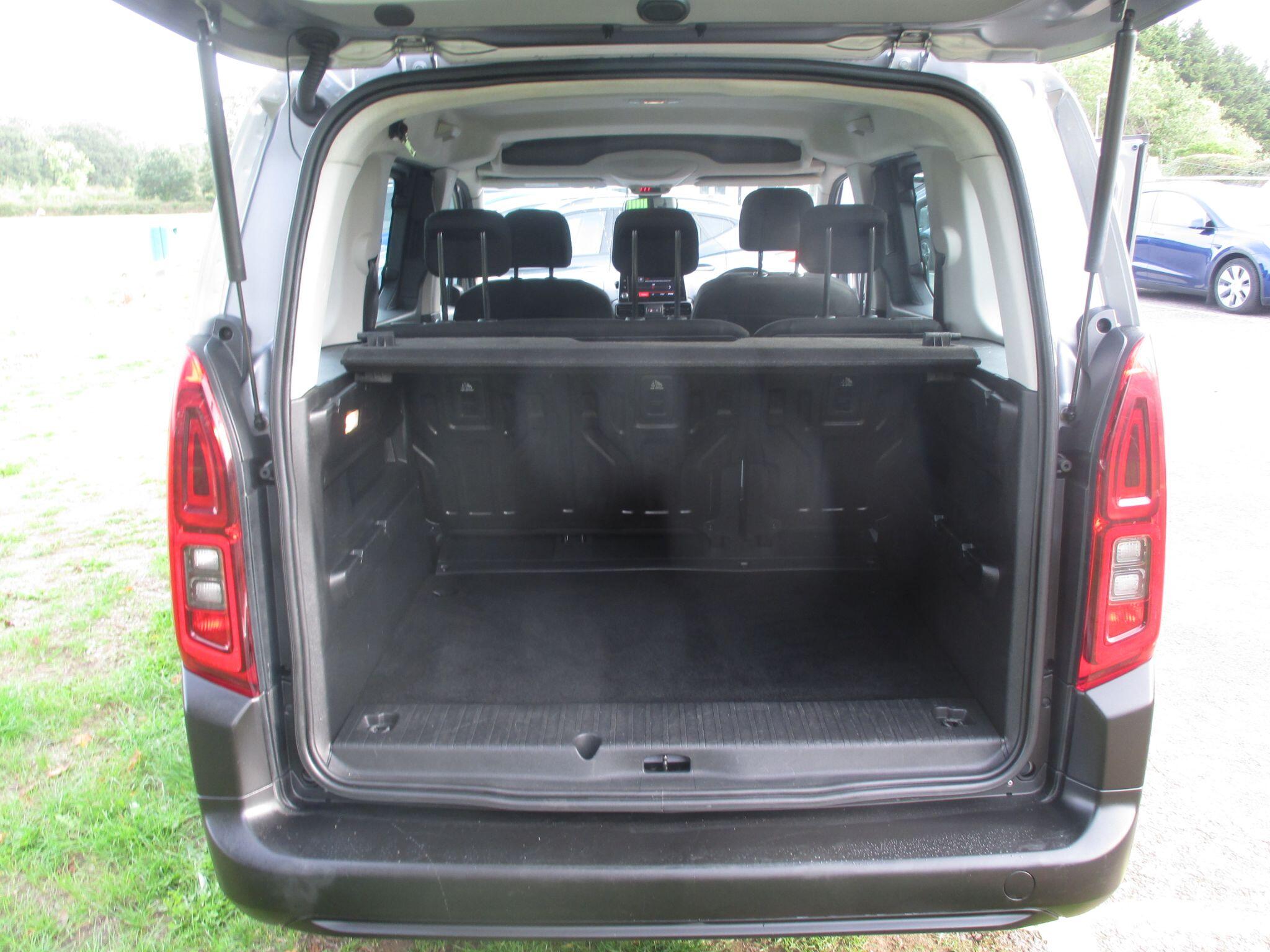 Citroen Berlingo view 28