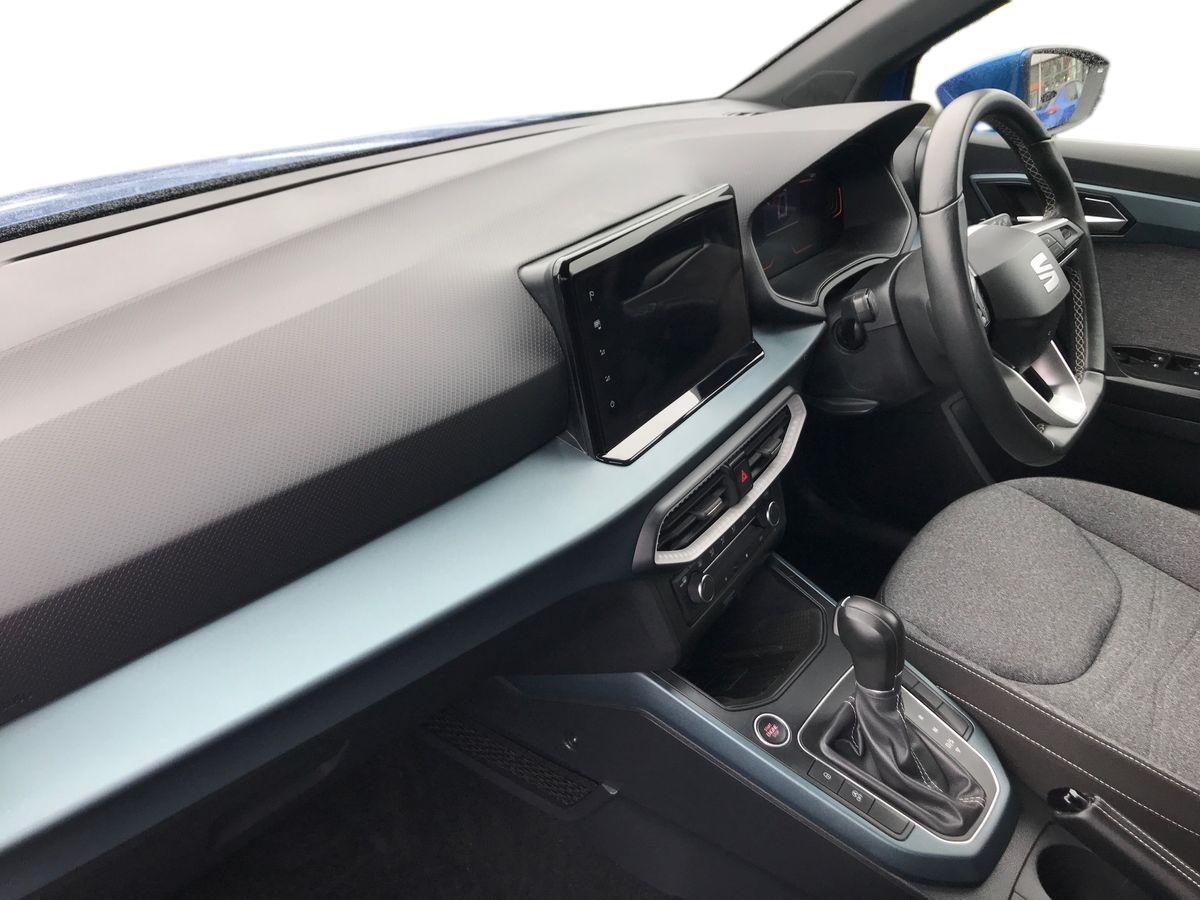 SEAT Arona view 5