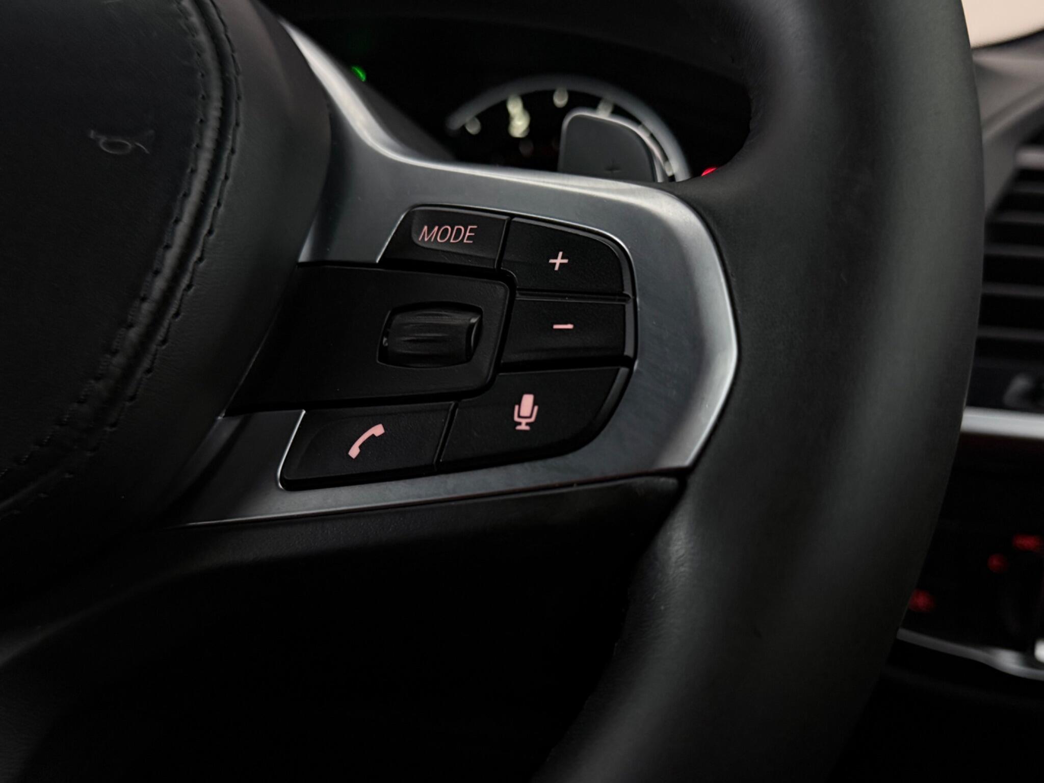 BMW X3 view 12