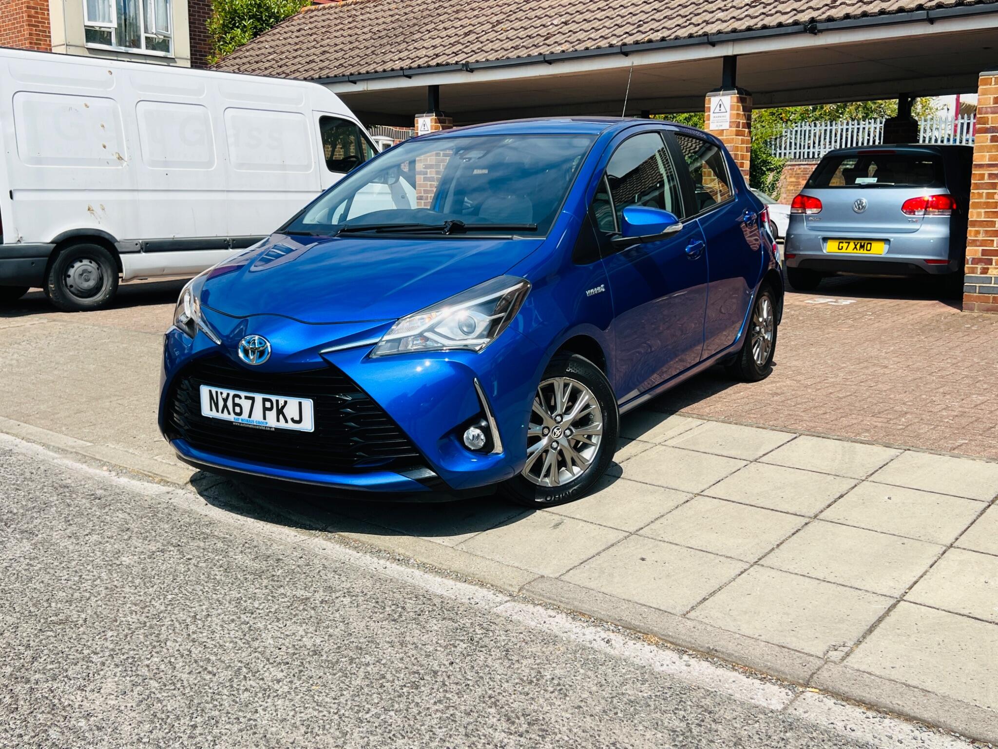 Toyota Yaris view 3