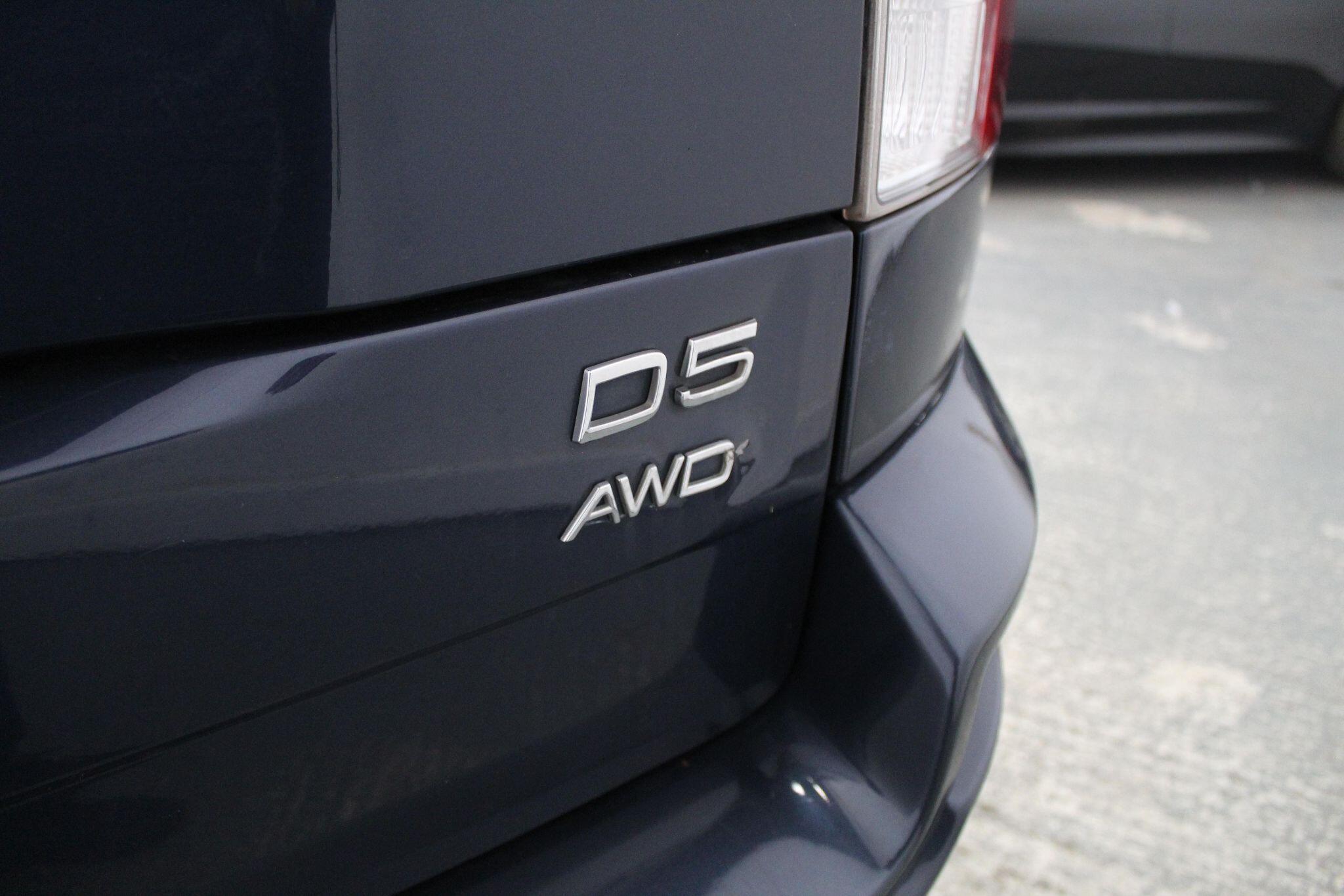 Volvo XC90 view 17