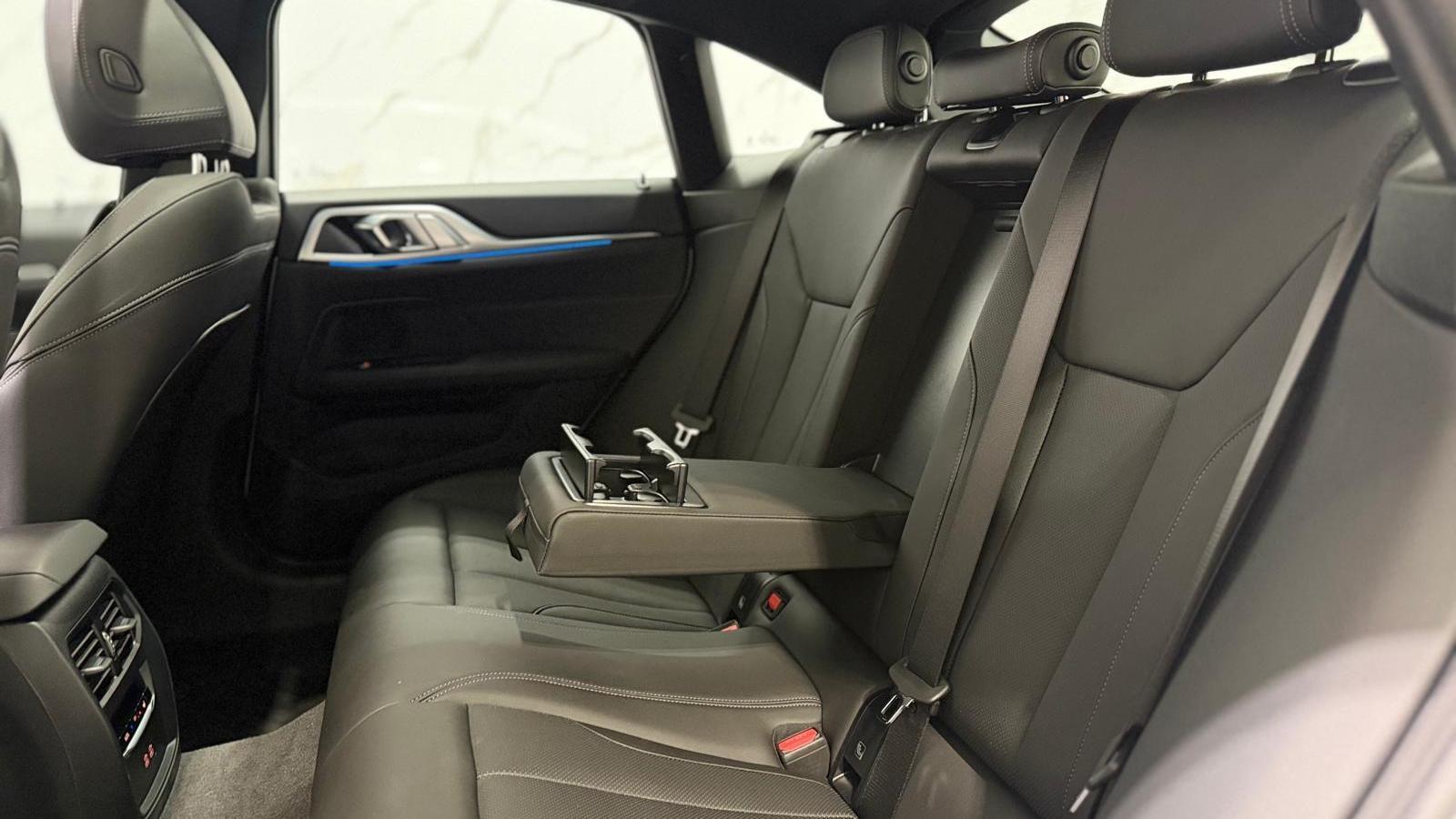 BMW I4 view 12