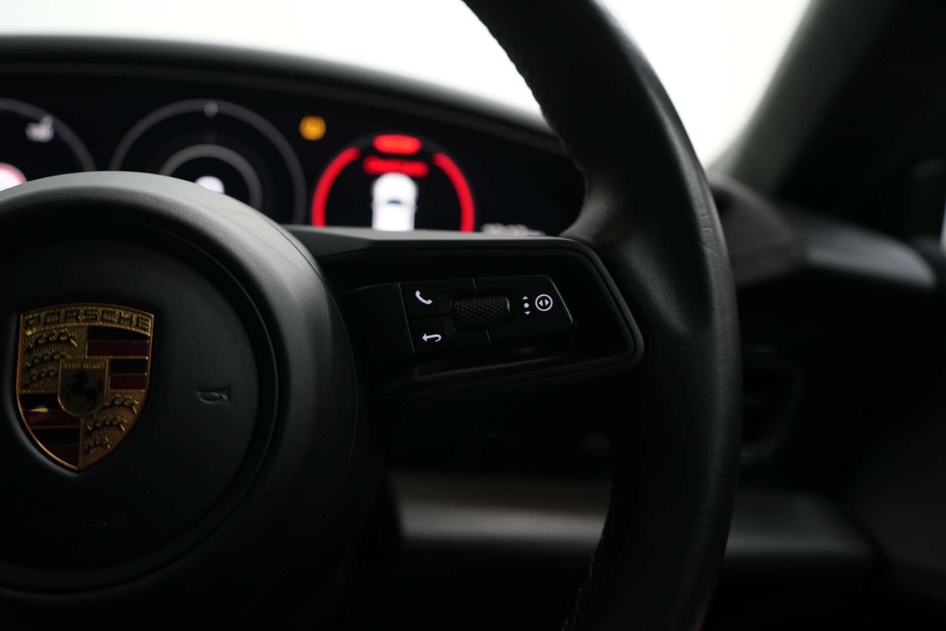 Porsche Taycan view 39