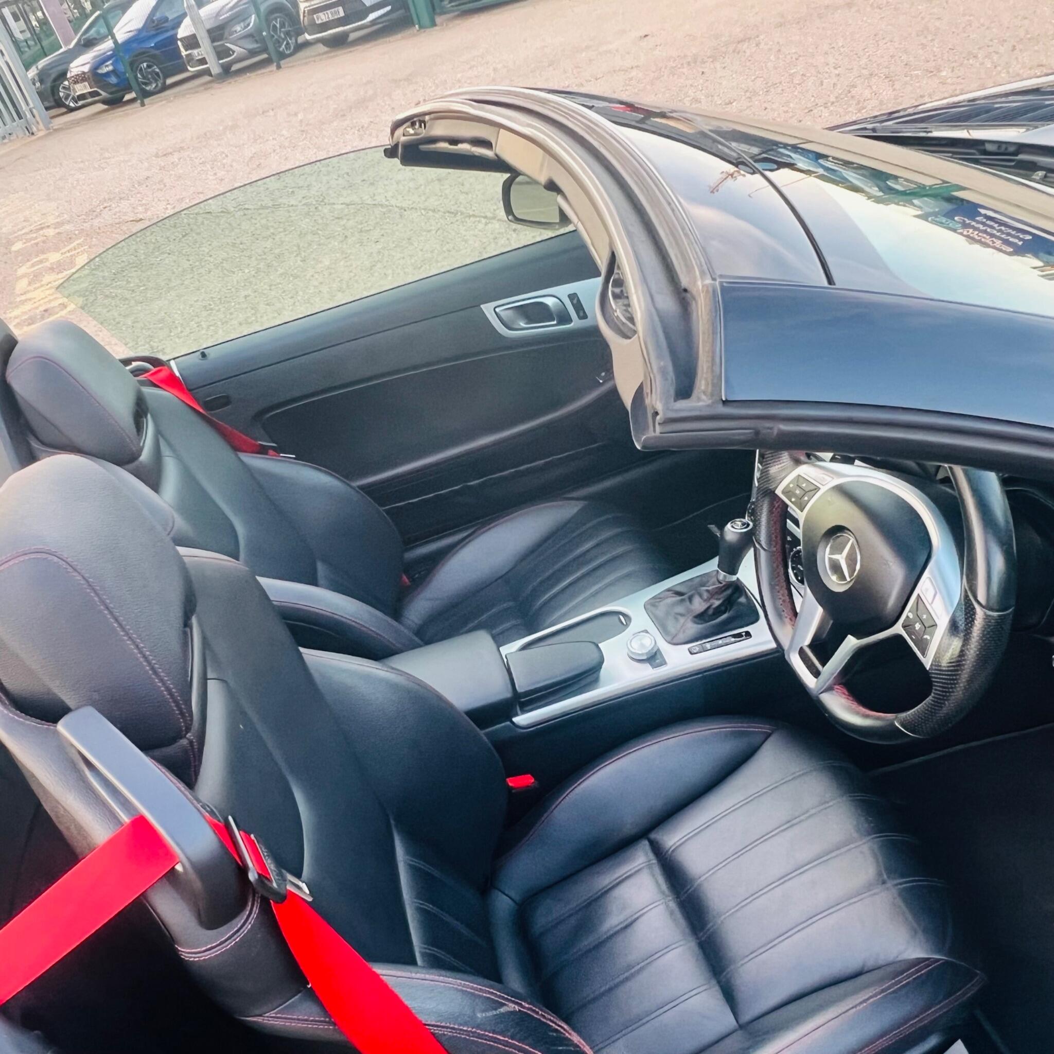 Mercedes-Benz SLK view 18