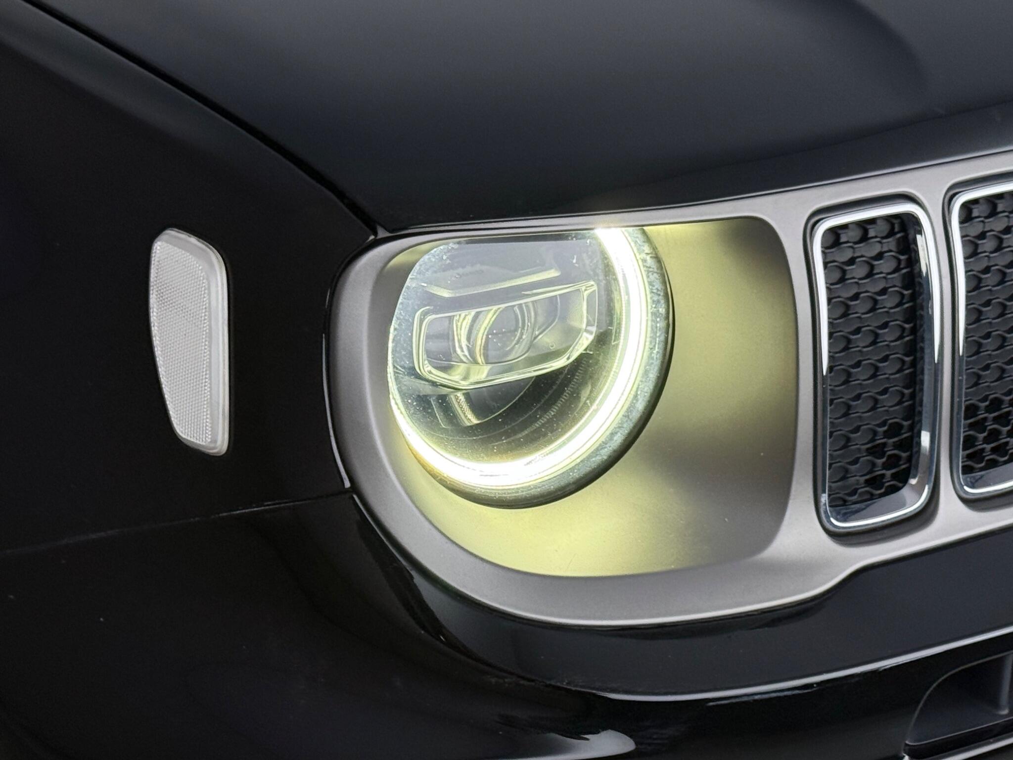 Jeep Renegade view 4