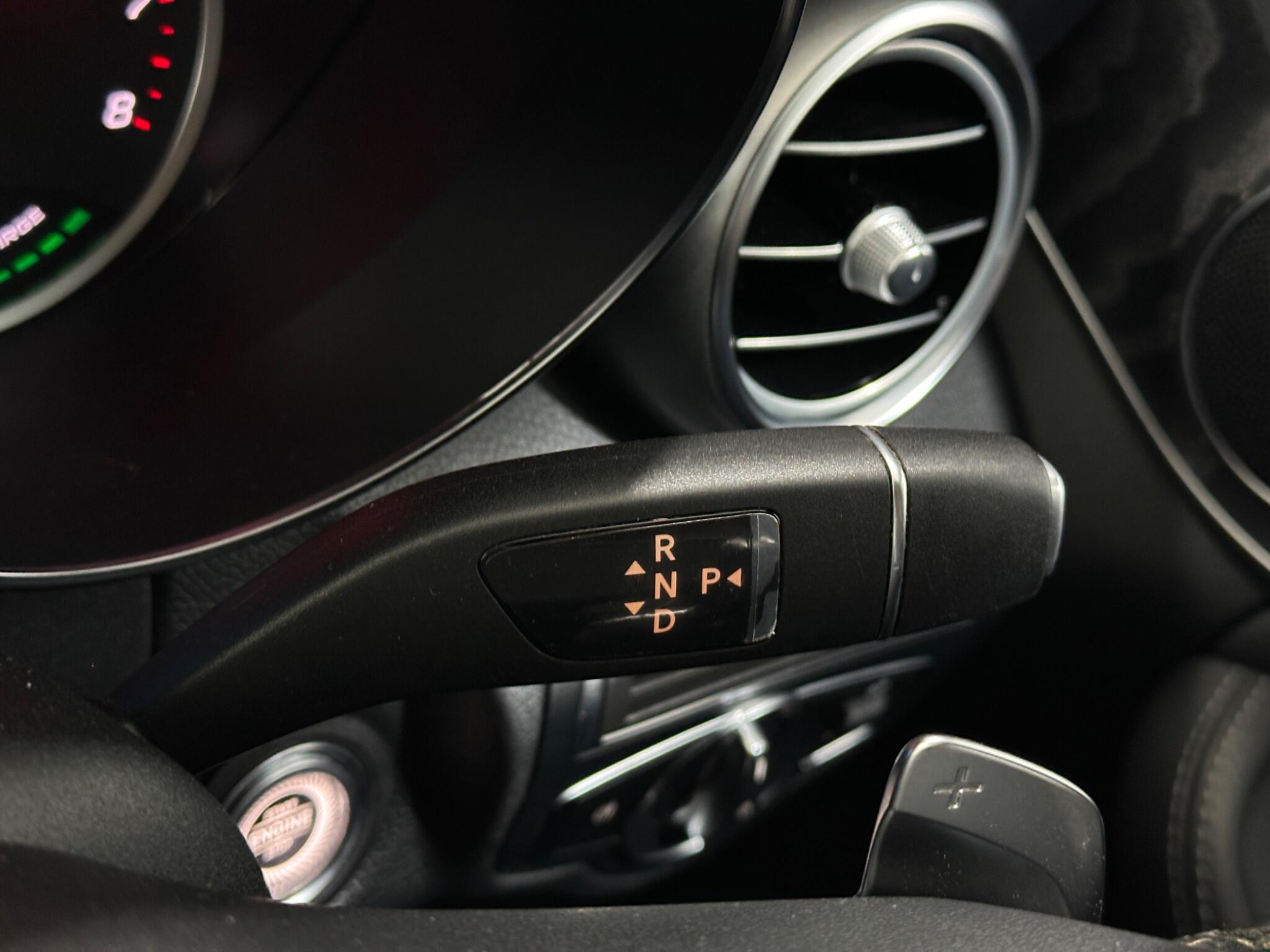 Mercedes-Benz C Class view 17