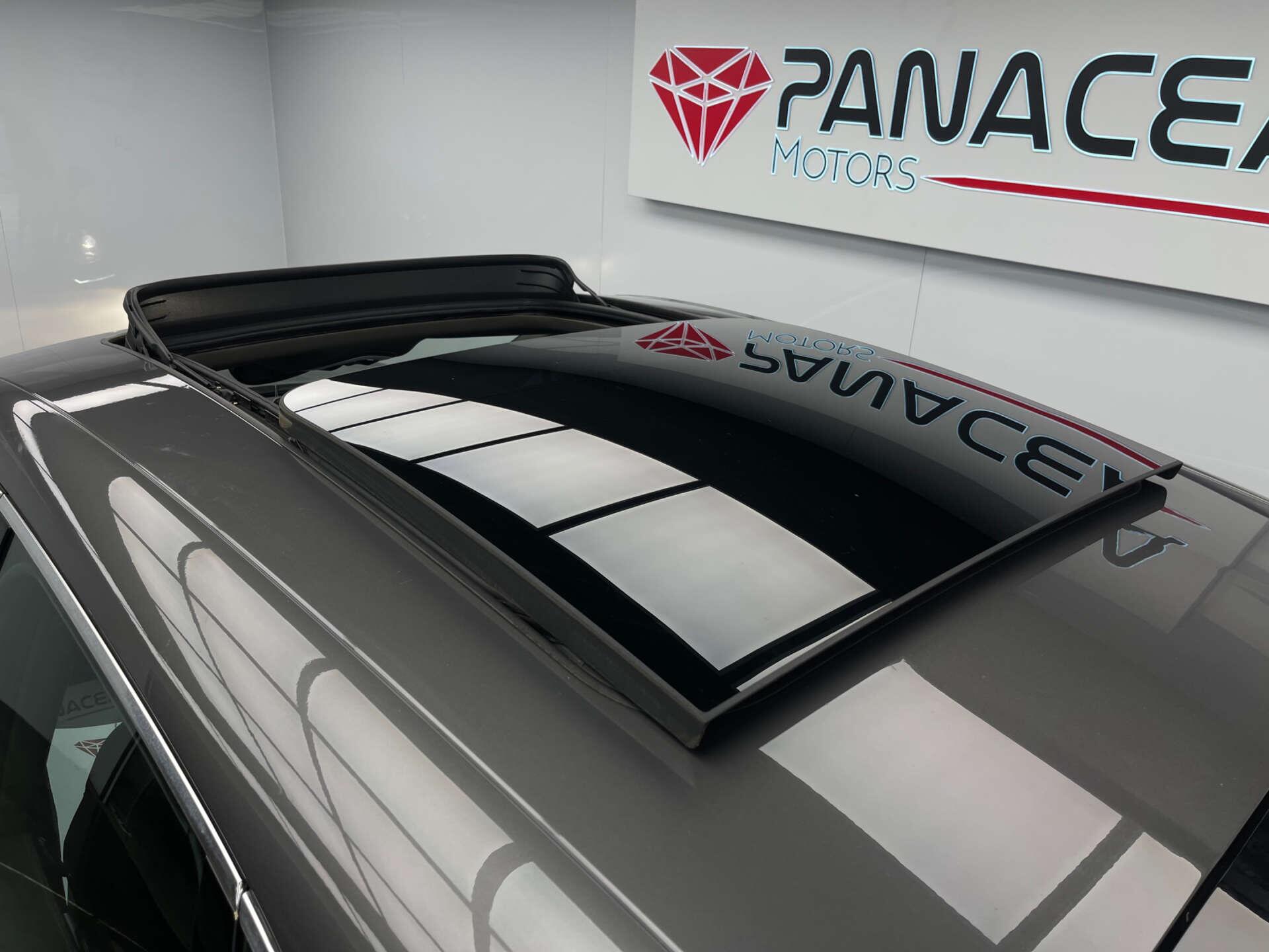 Porsche Macan view 37