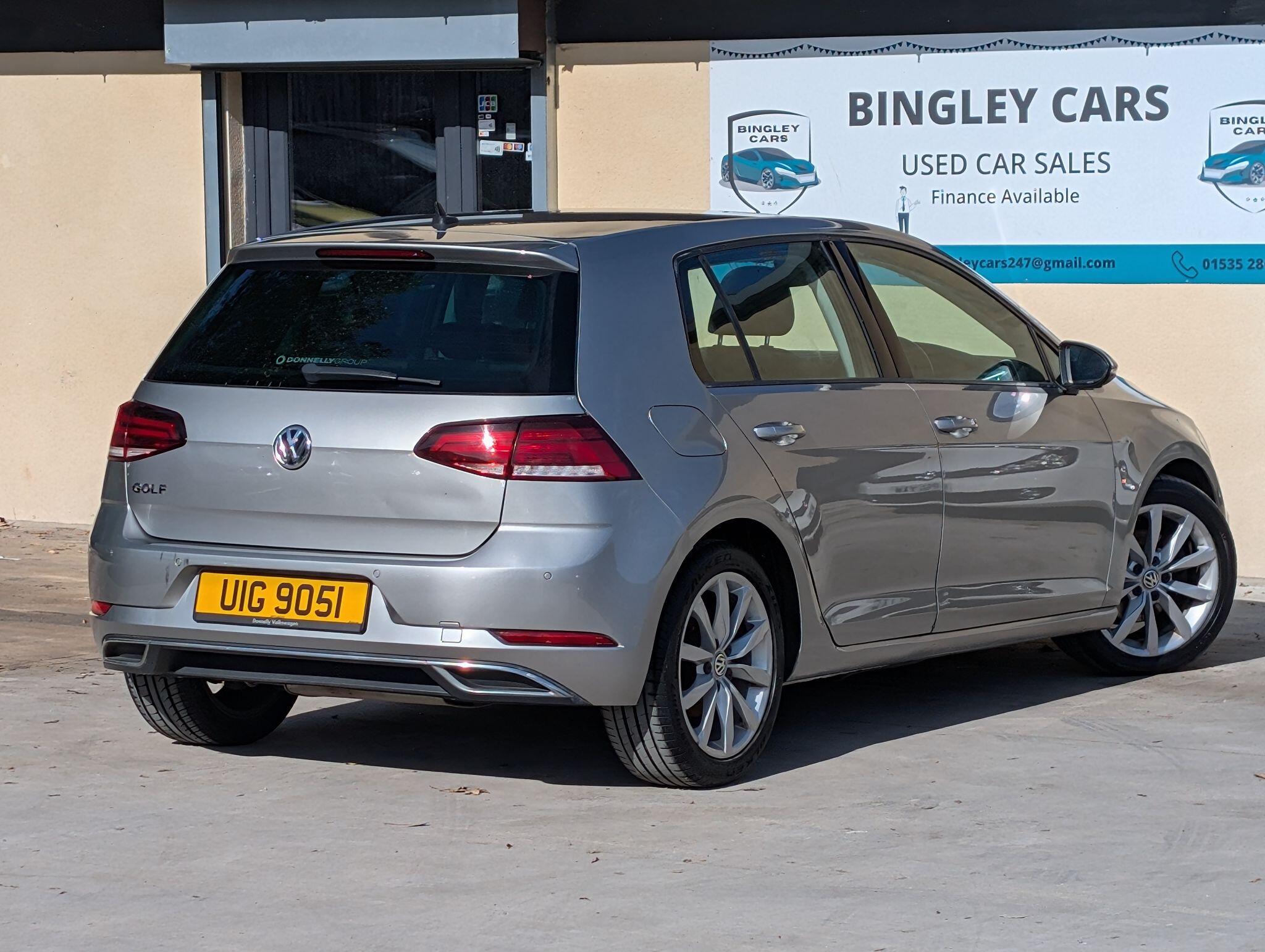 Volkswagen Golf view 8
