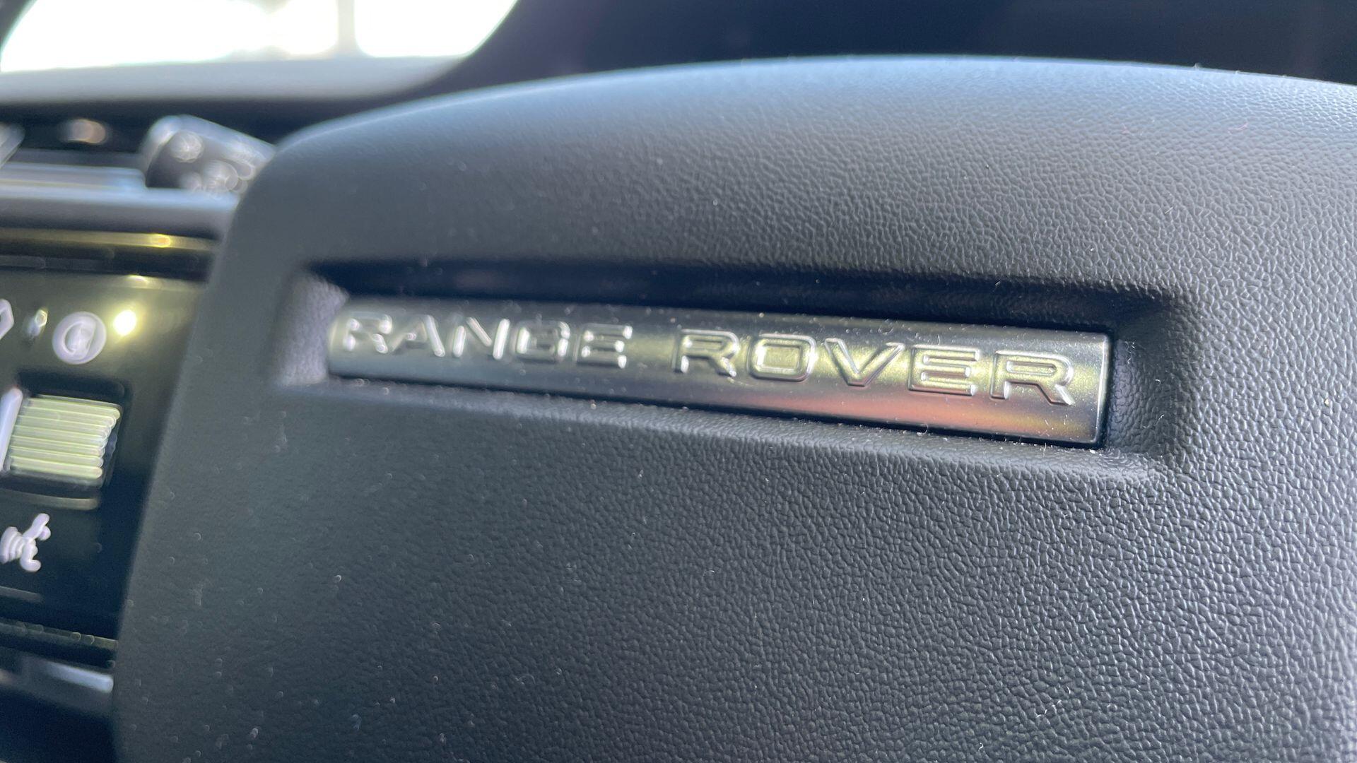 Land Rover Range Rover Evoque view 43