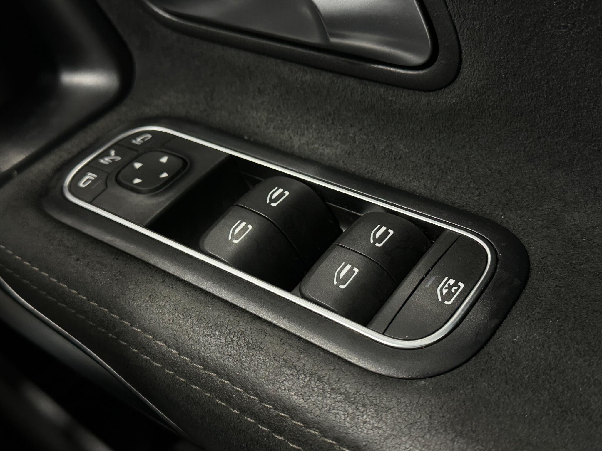 Mercedes-Benz A-Class view 19