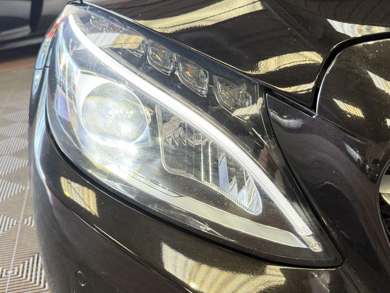 Mercedes-Benz C-Class view 26