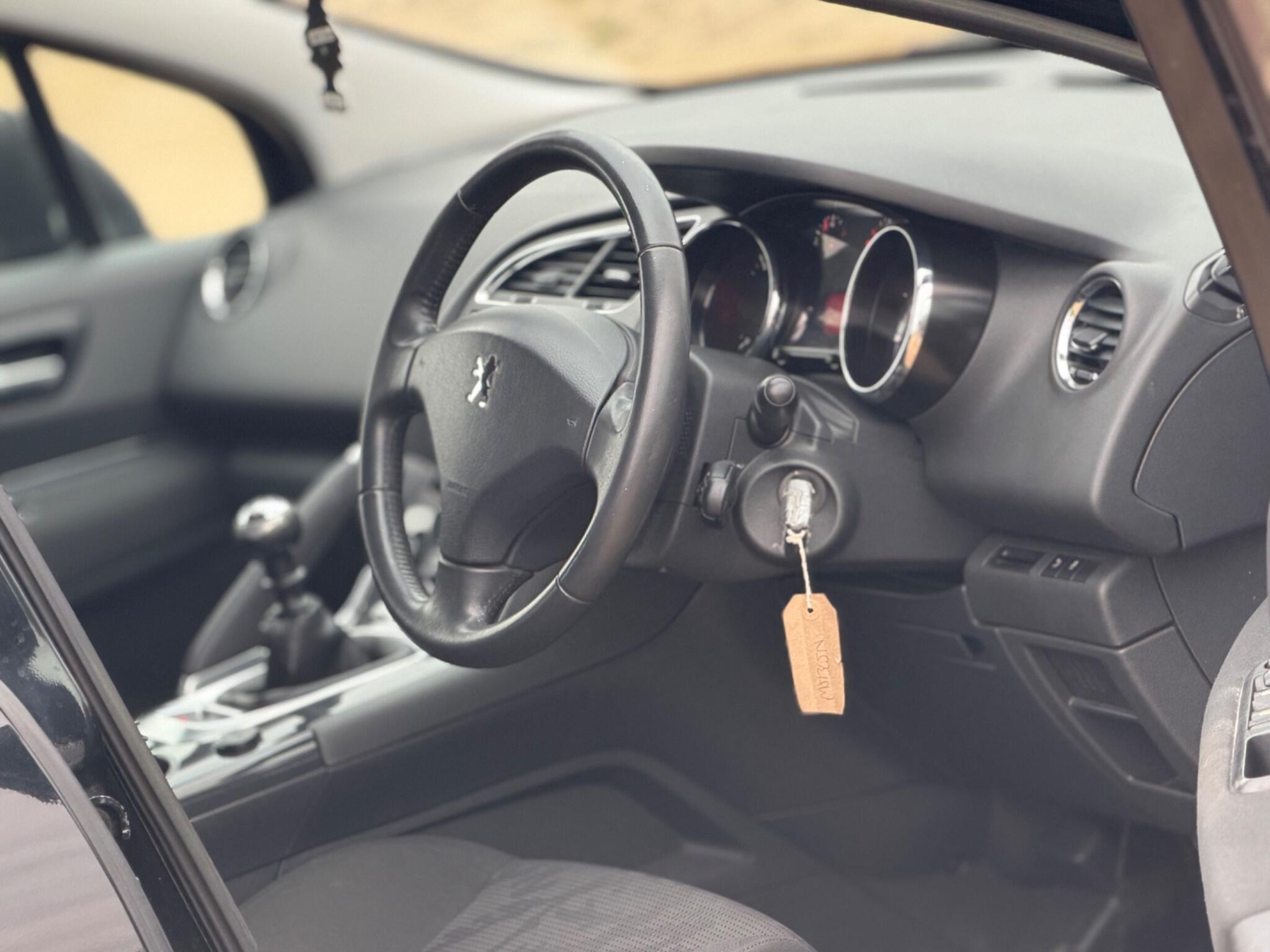 2013 Peugeot 3008 1.6 HDi Active Euro 5 5dr image 21