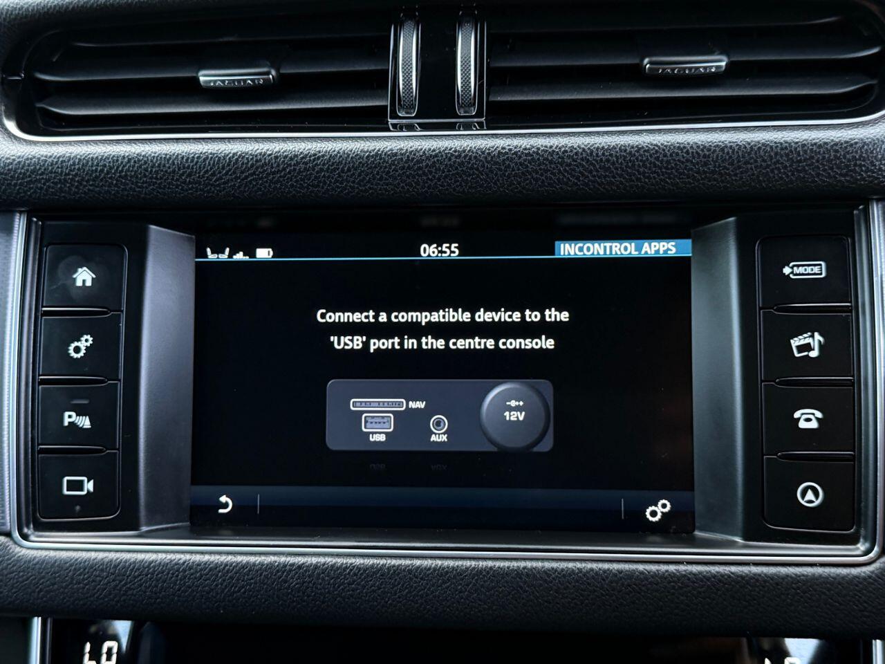 Jaguar XF view 43