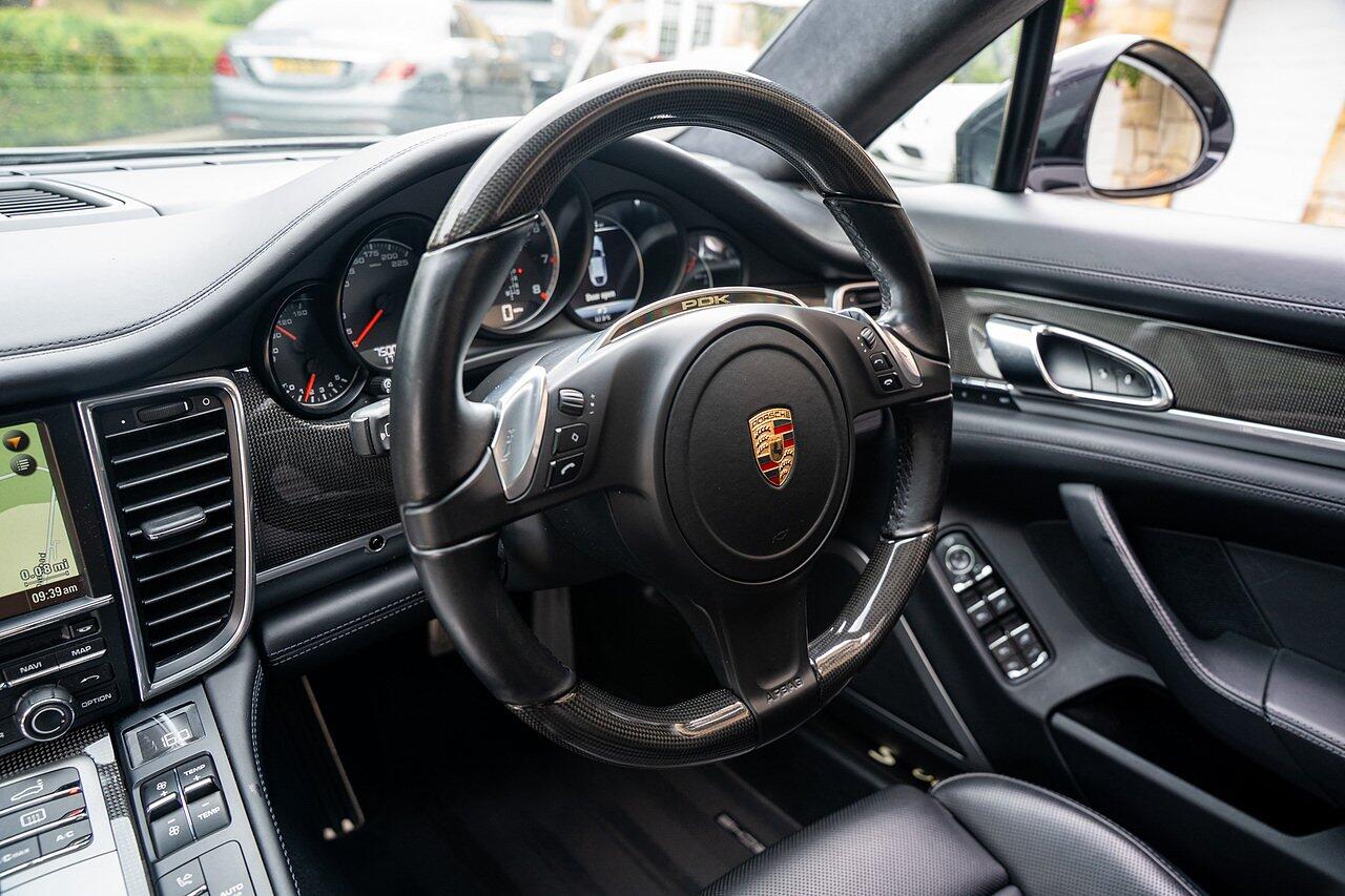 Porsche Panamera view 81