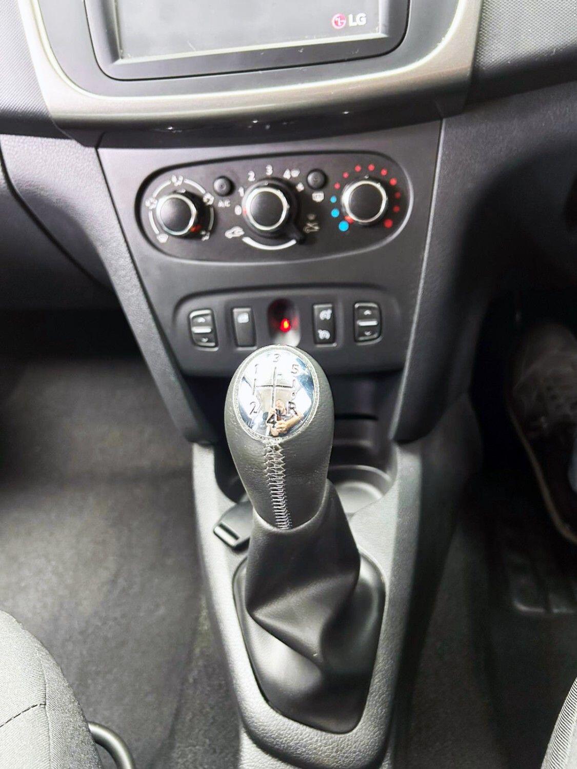 Dacia Sandero view 19